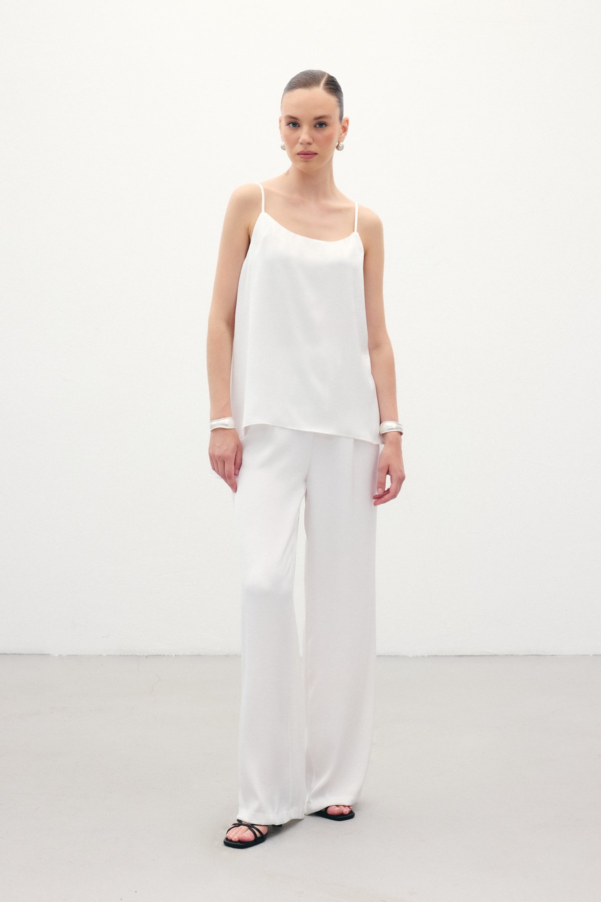 Askılı Saten Bluz - Ekru