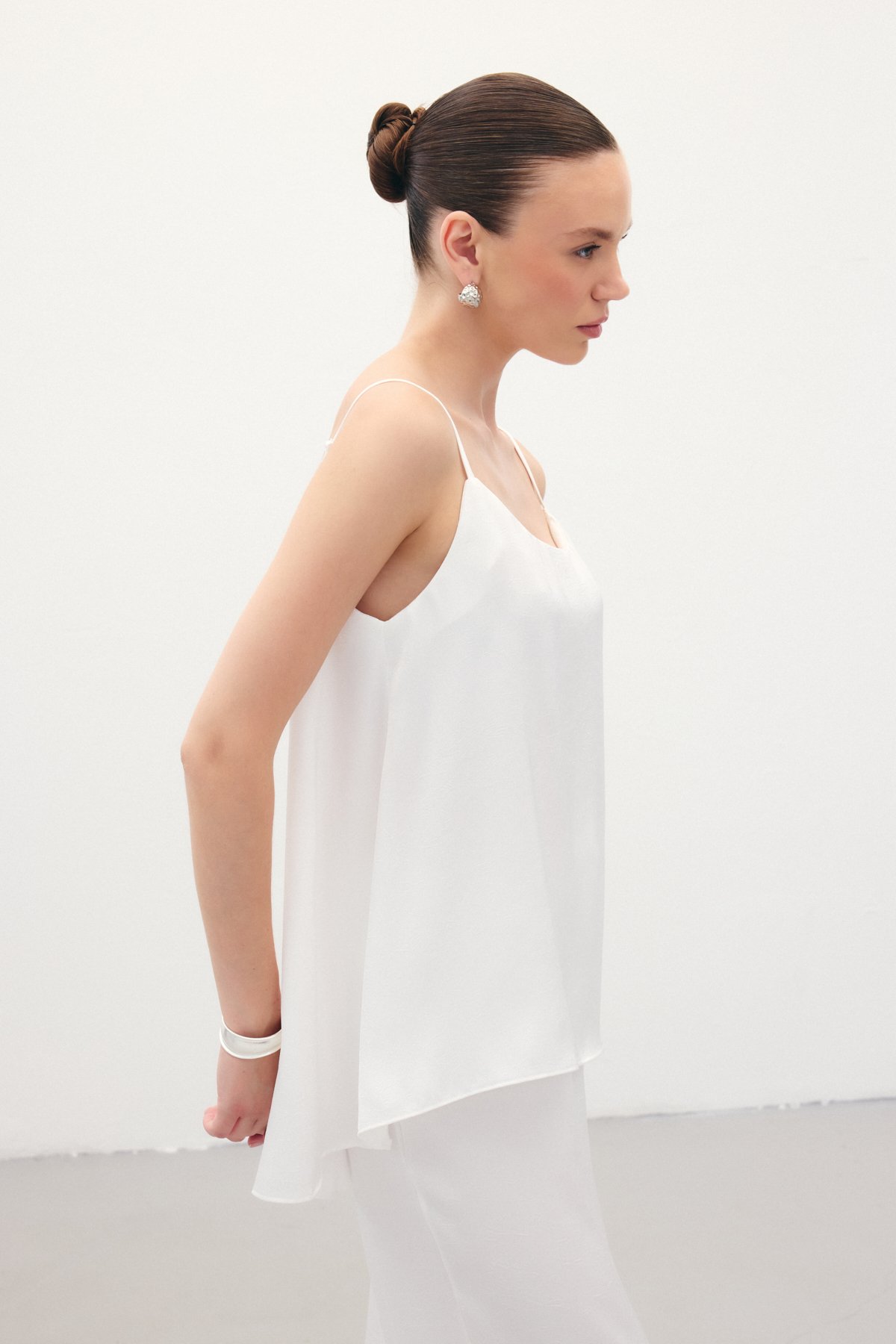 Askılı Saten Bluz - Ekru