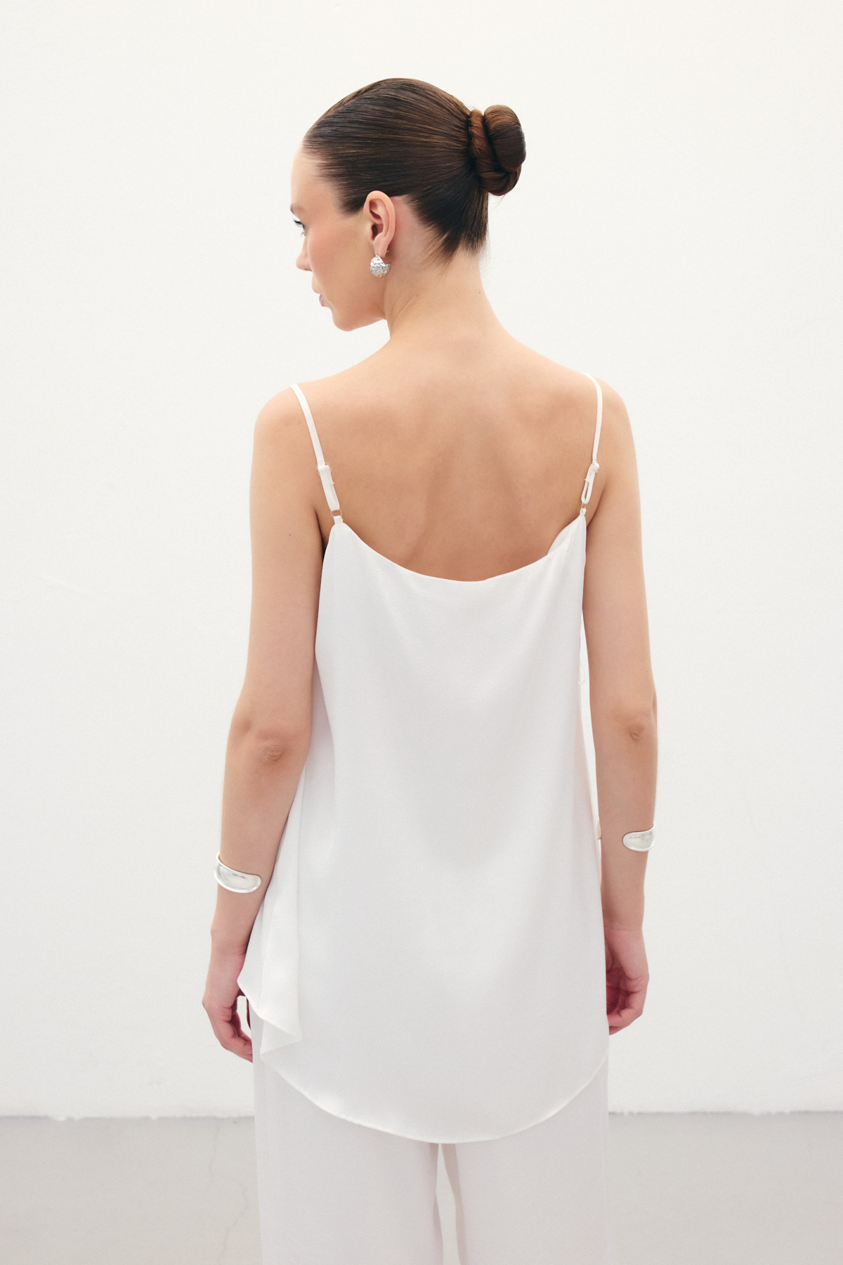 Askılı Saten Bluz - Ekru