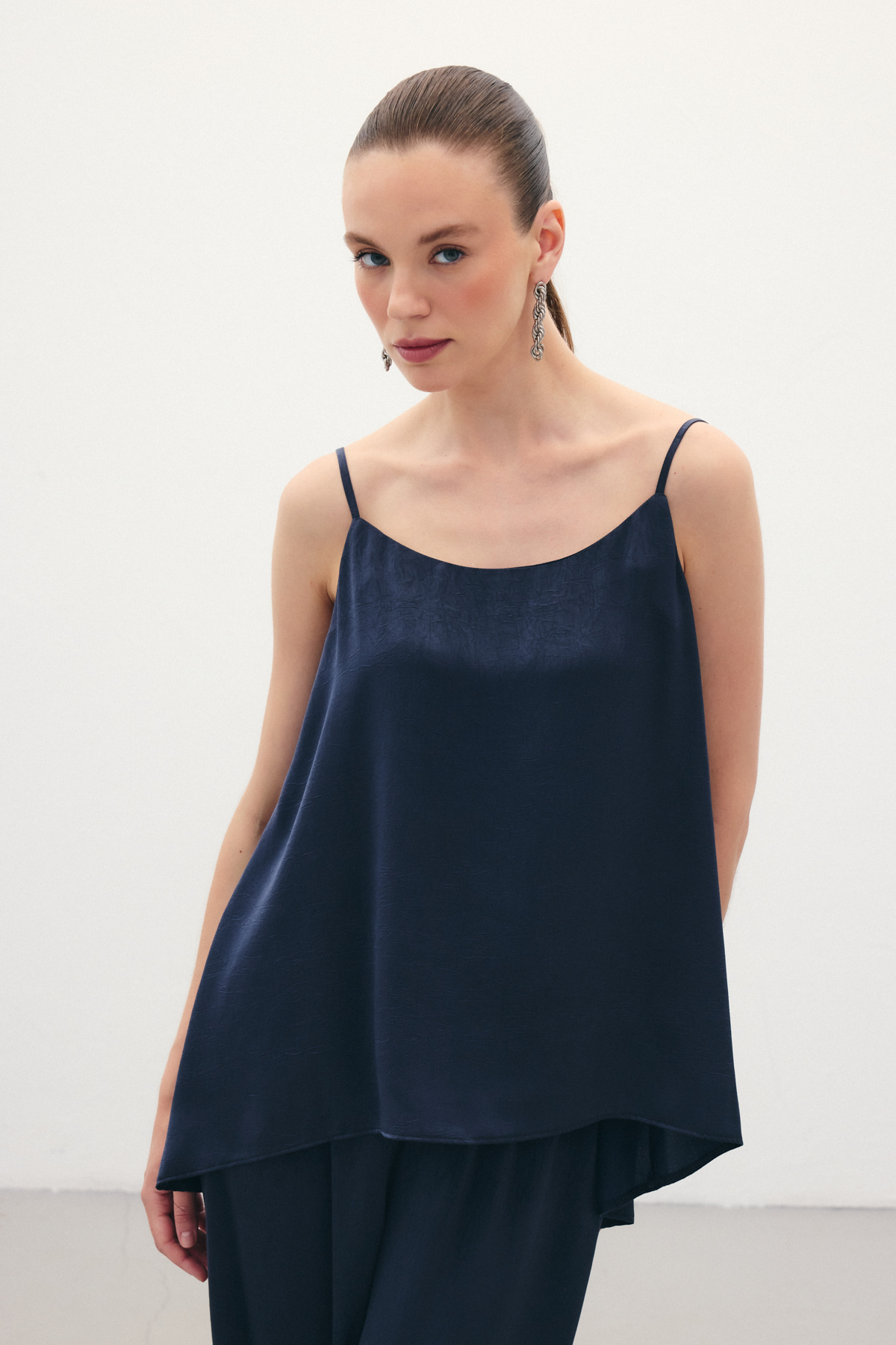 Askılı Saten Bluz - Lacivert