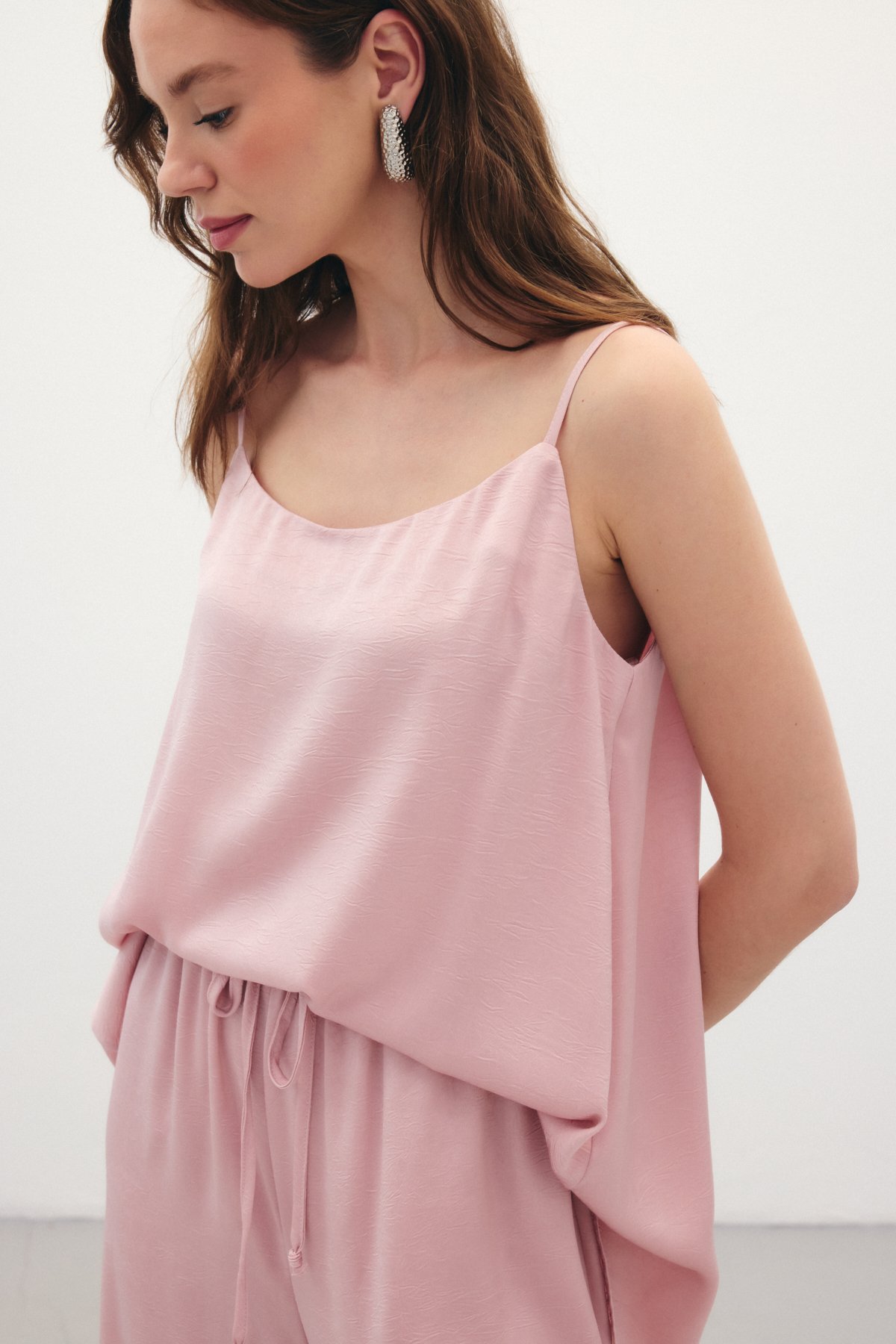 Askılı Saten Bluz - Pudra