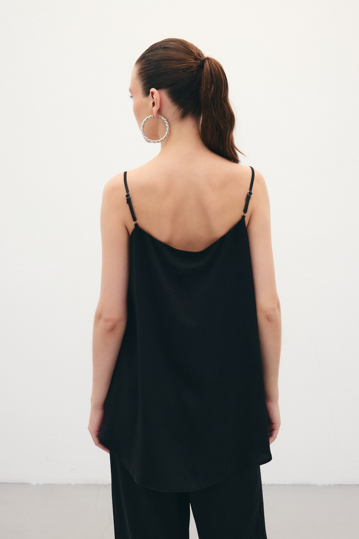 Askılı Saten Bluz - Siyah