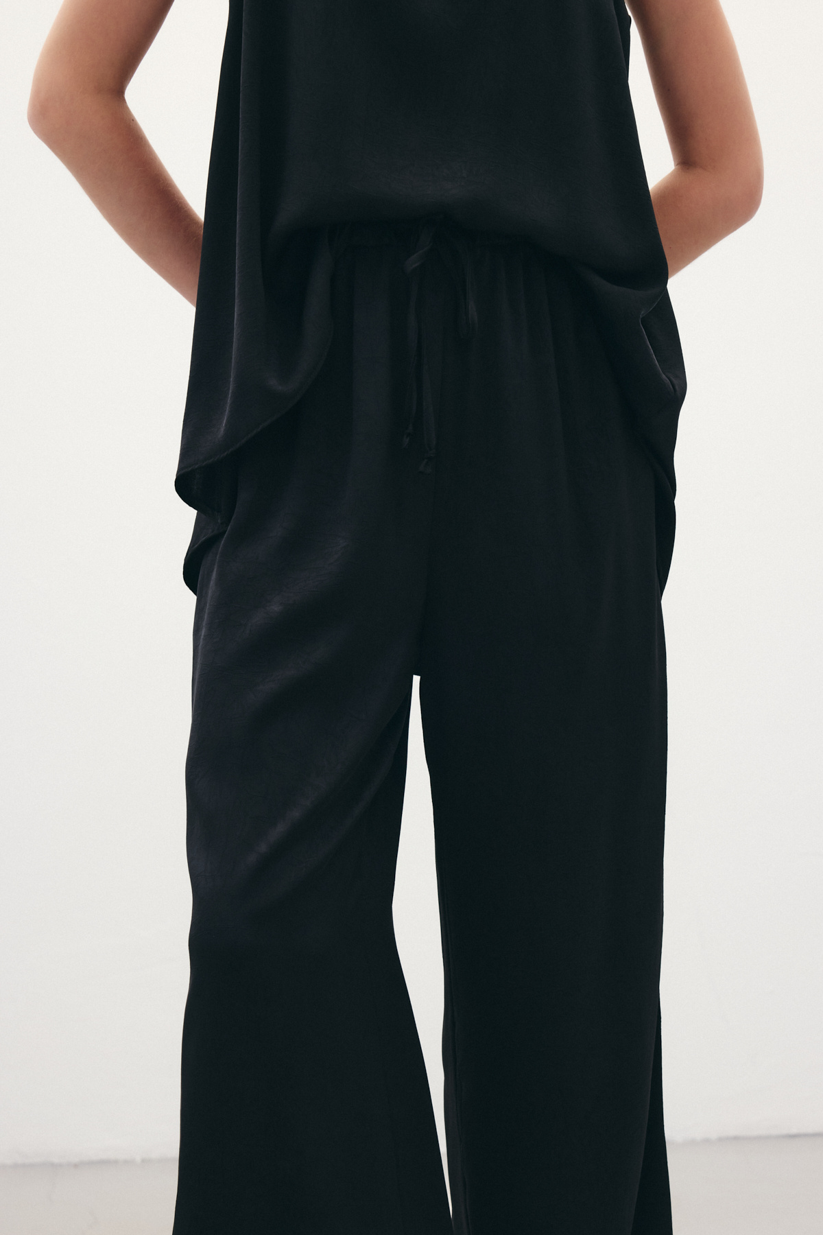 Bağcıklı Salaş Pantolon - Siyah