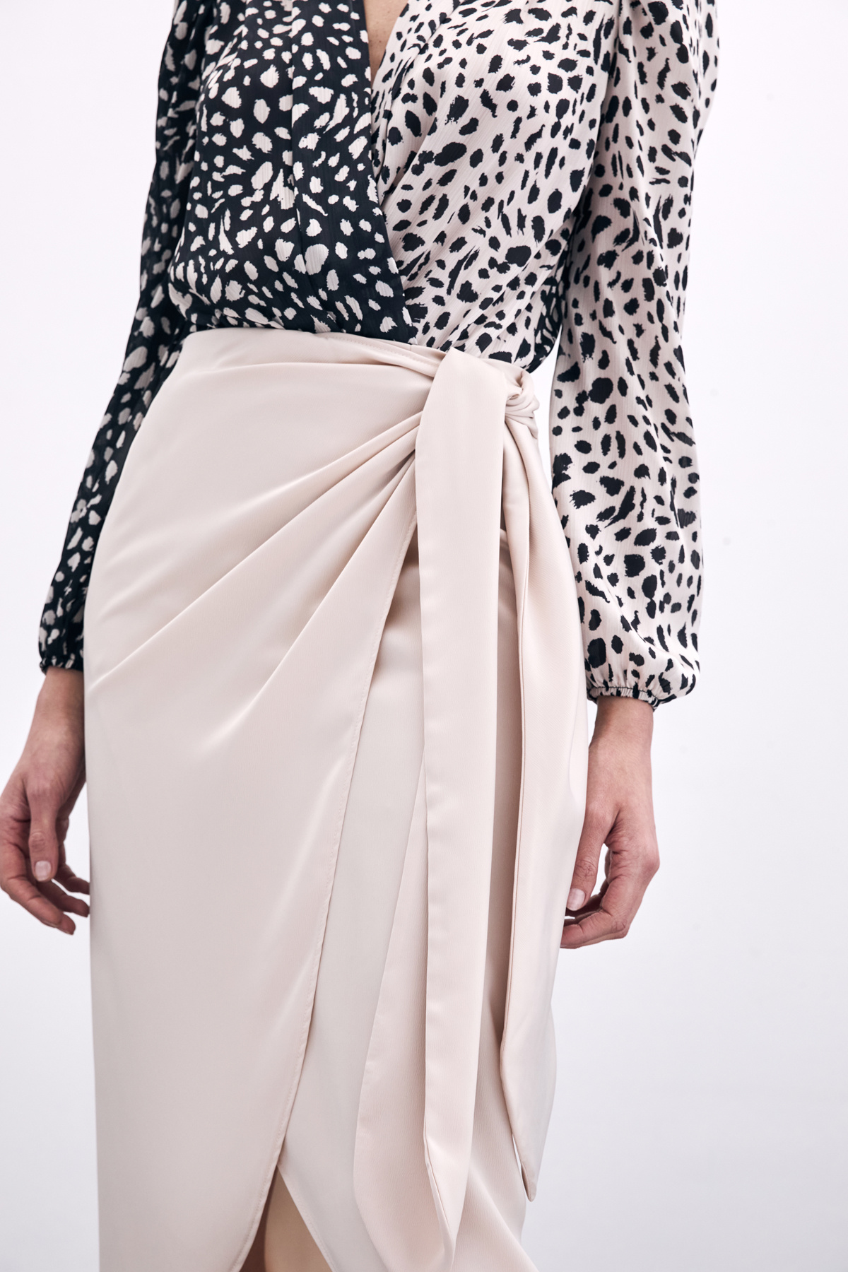 Bağlama Detaylı Kruvaze Etek - Bej