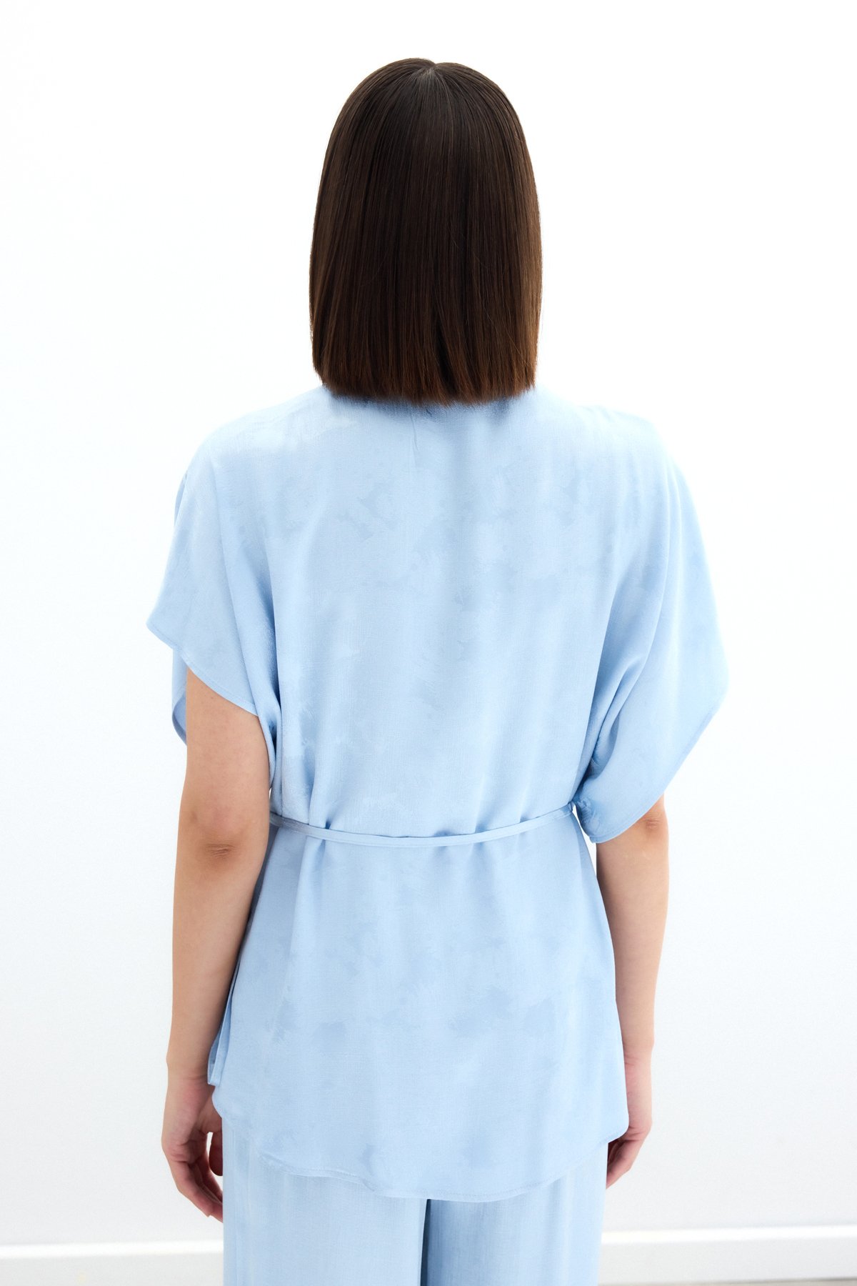 Bağlamalı Jakarlı Saten Bluz - Bebe Mavi