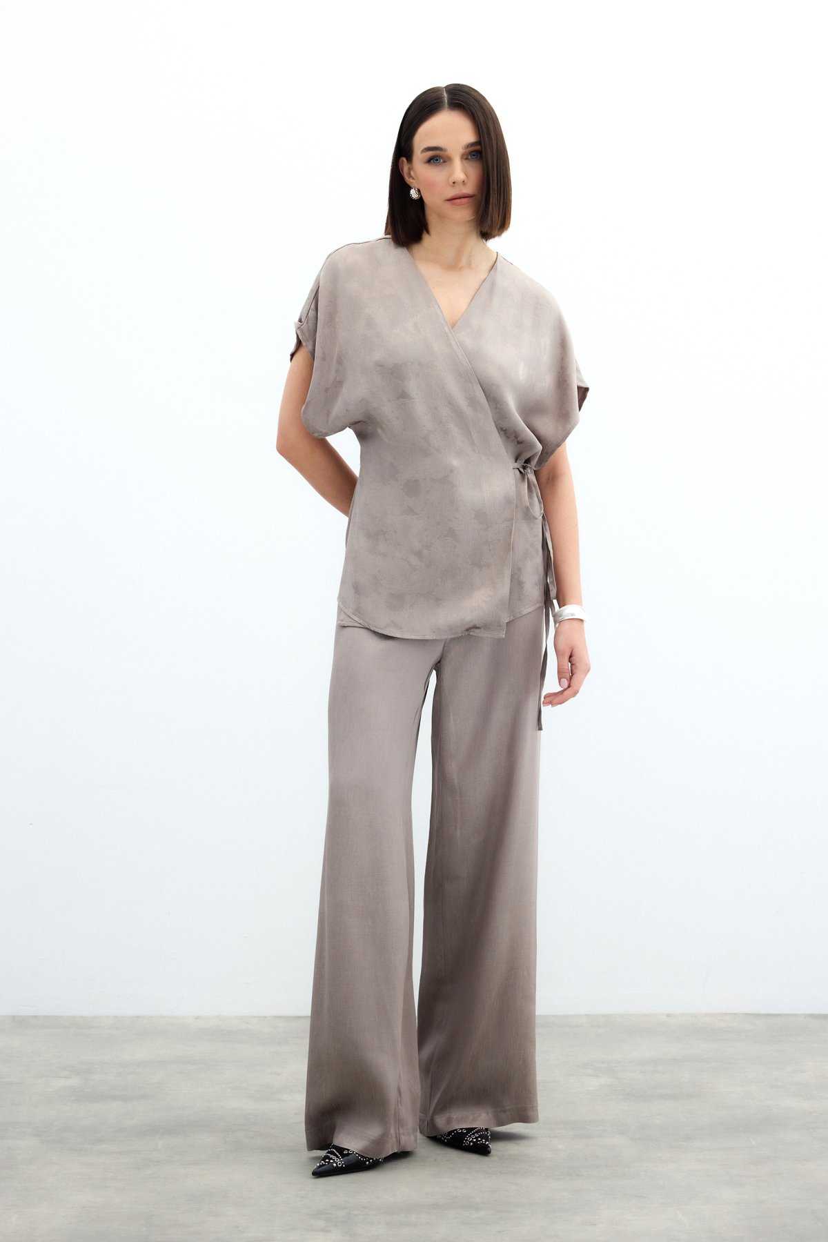 Tied Jacquard Satin Blouse - Mınk