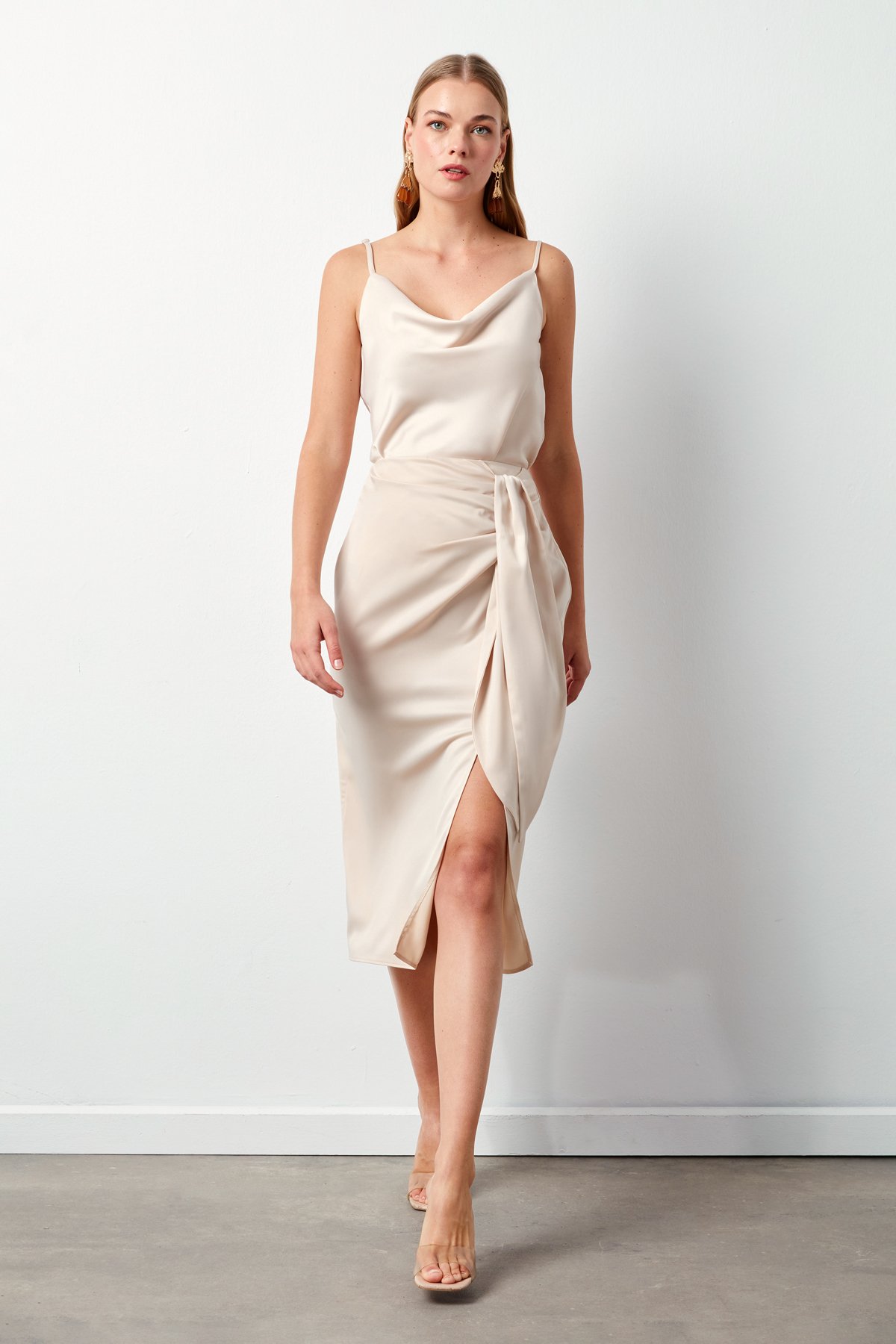 Bağlamalı Saten Etek - TAŞ