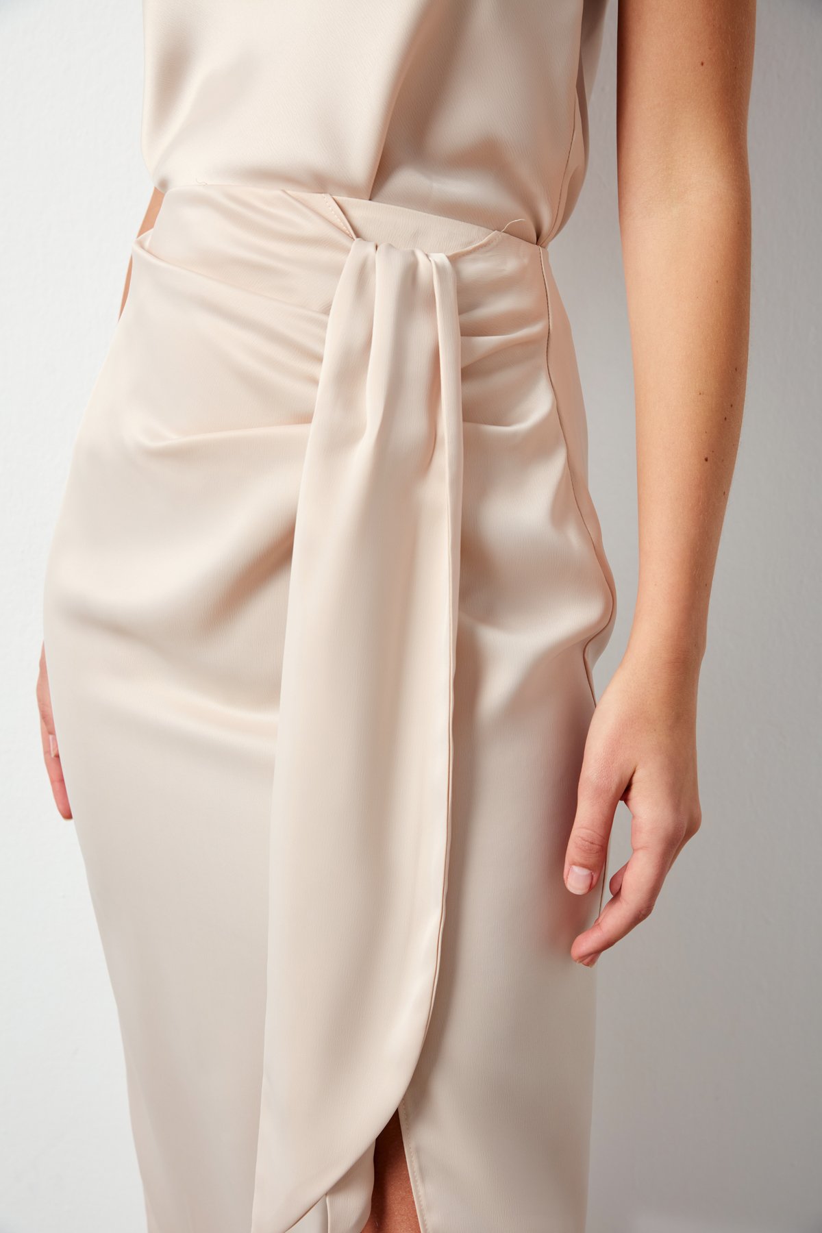 Bağlamalı Saten Etek - TAŞ