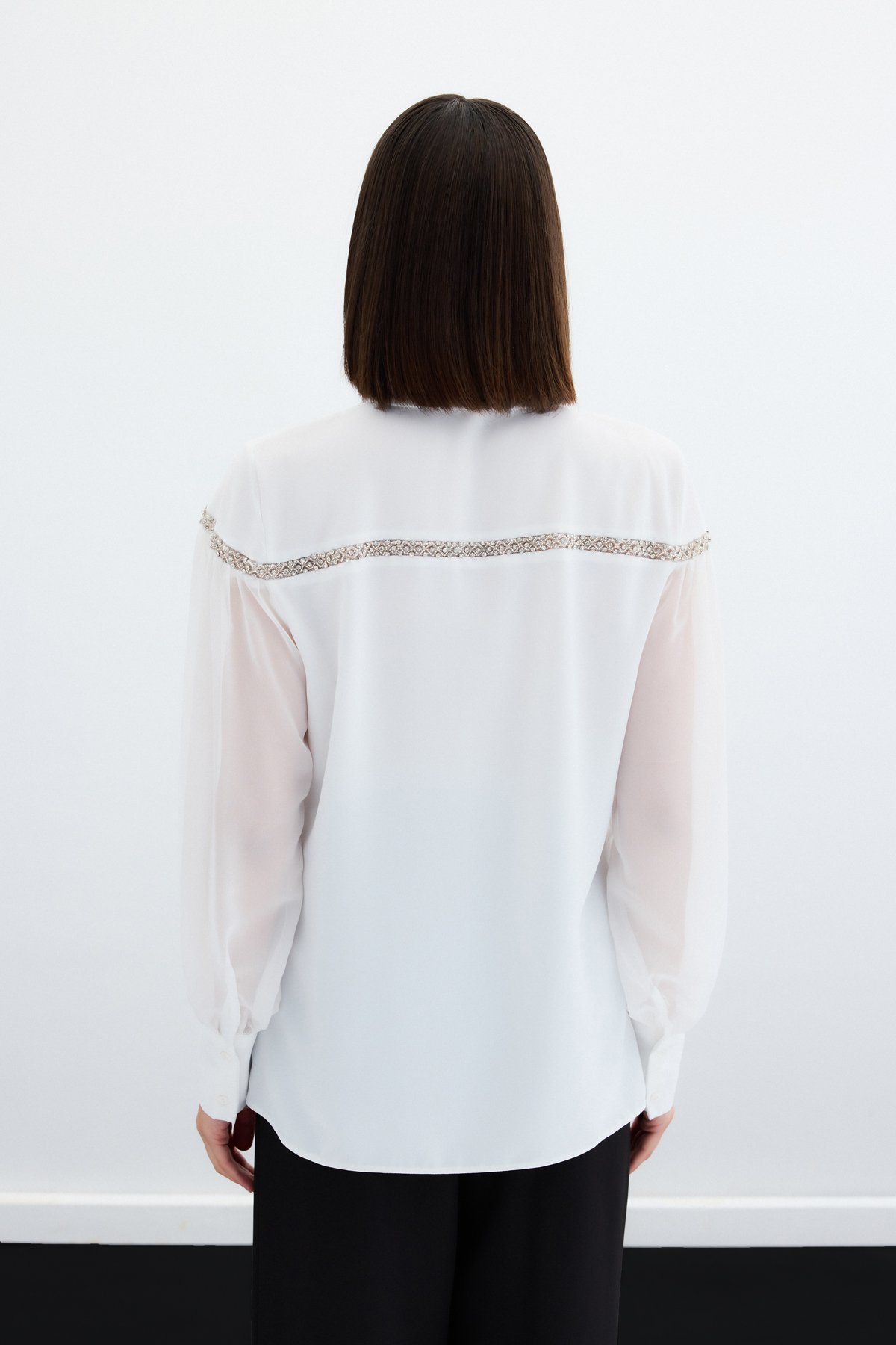 Balon Kollu Aksesuarlı Gömlek - Ekru