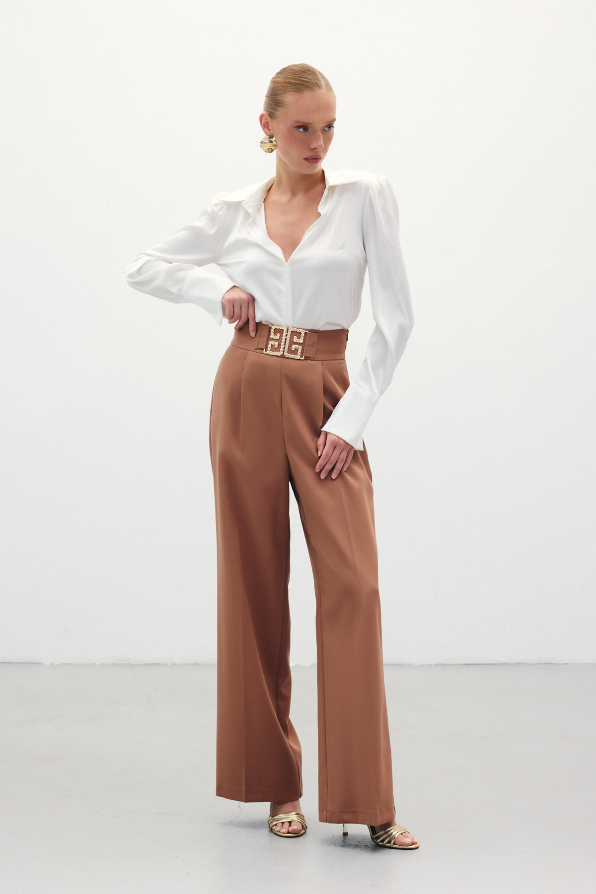 Bel Aksesuarlı Bol Paça Pantolon - Camel