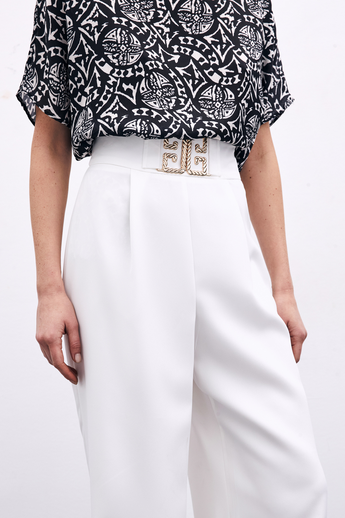 Bel Aksesuarlı Bol Paça Pantolon - Ekru