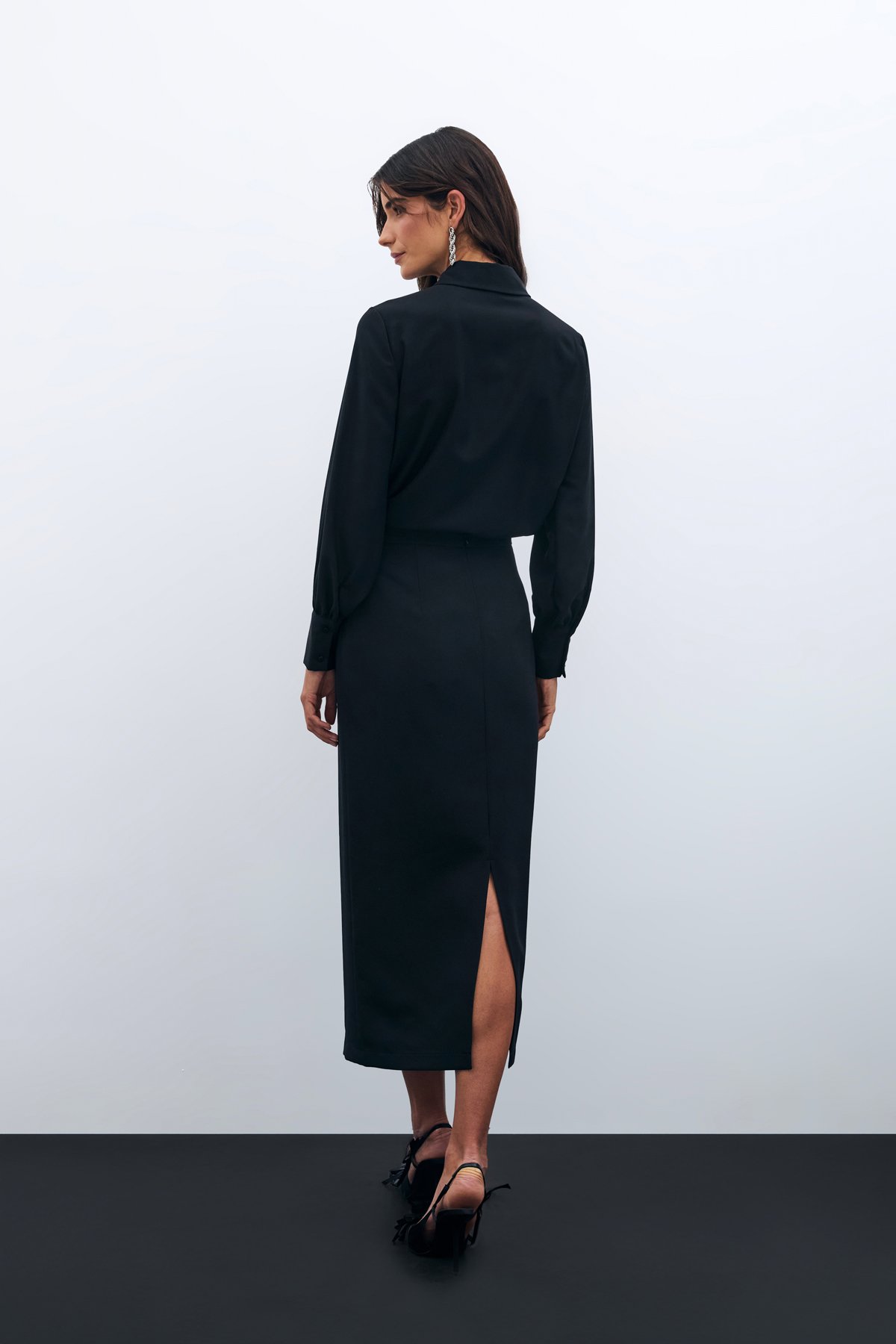 Bel Aksesuarlı Midi Etek - Siyah