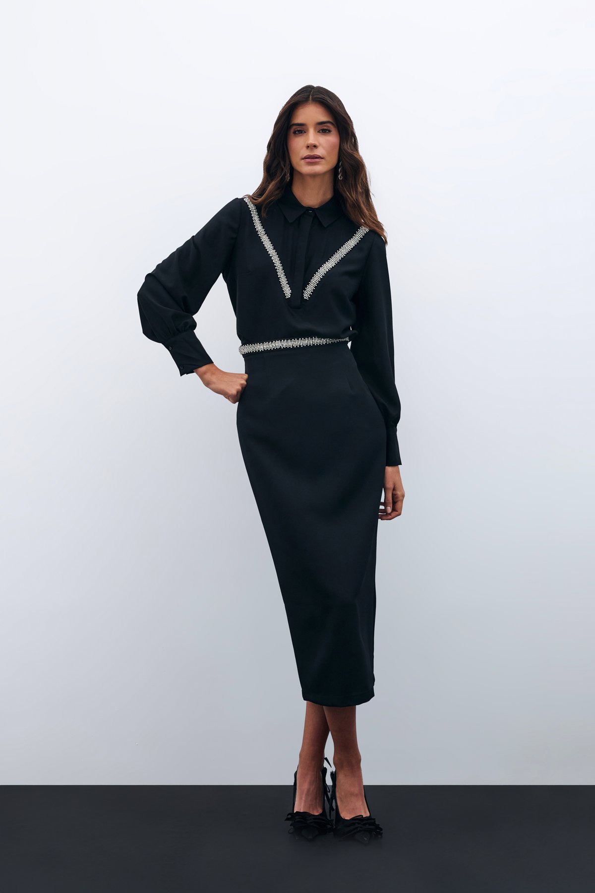 Bel Aksesuarlı Midi Etek - Siyah