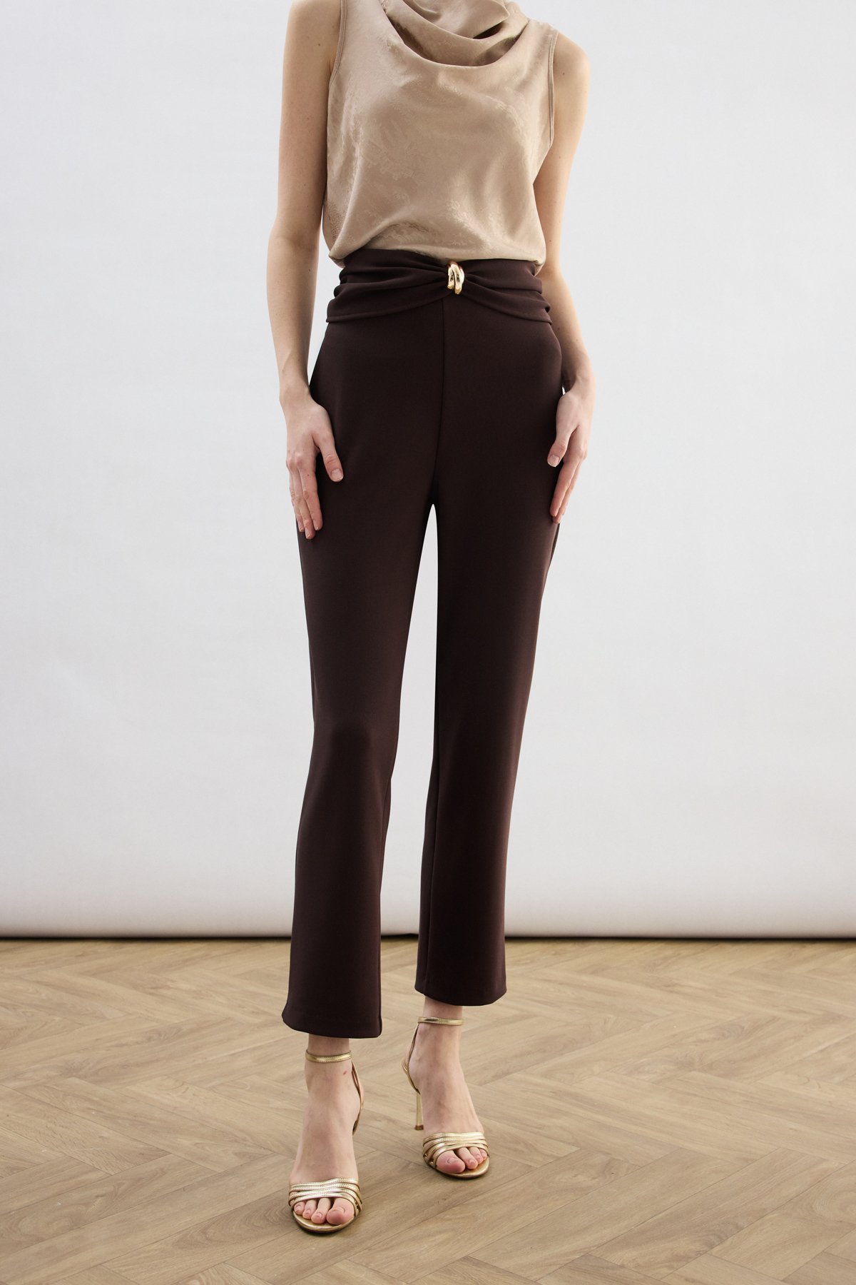 Bel Aksesuarlı Pantolon - Kahve