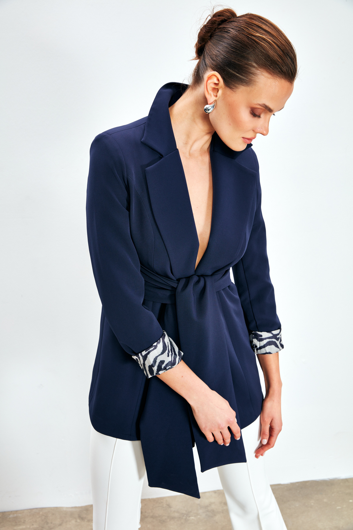 Bel Bağlamalı Uzun Ceket - LACİVERT