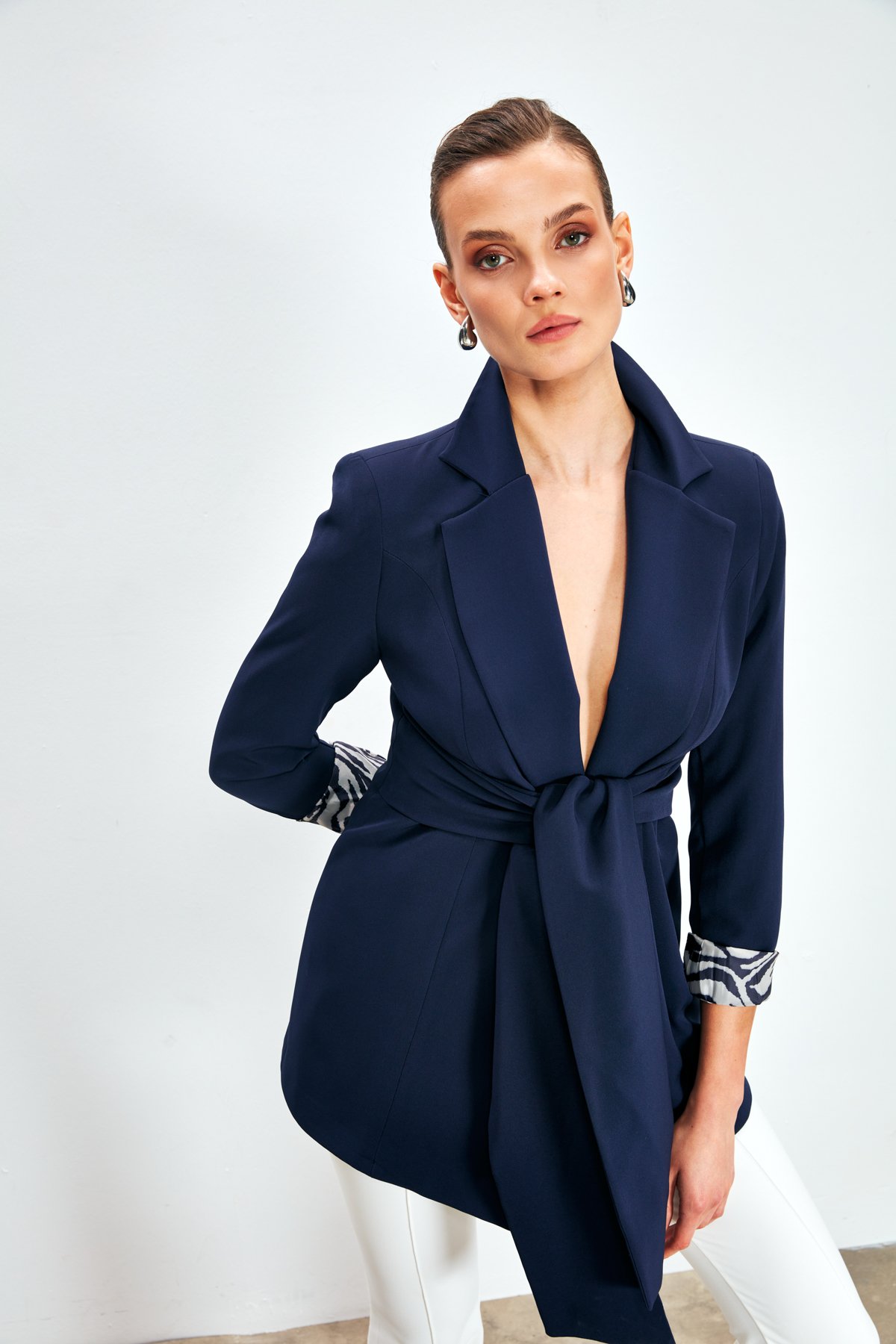 Bel Bağlamalı Uzun Ceket - LACİVERT
