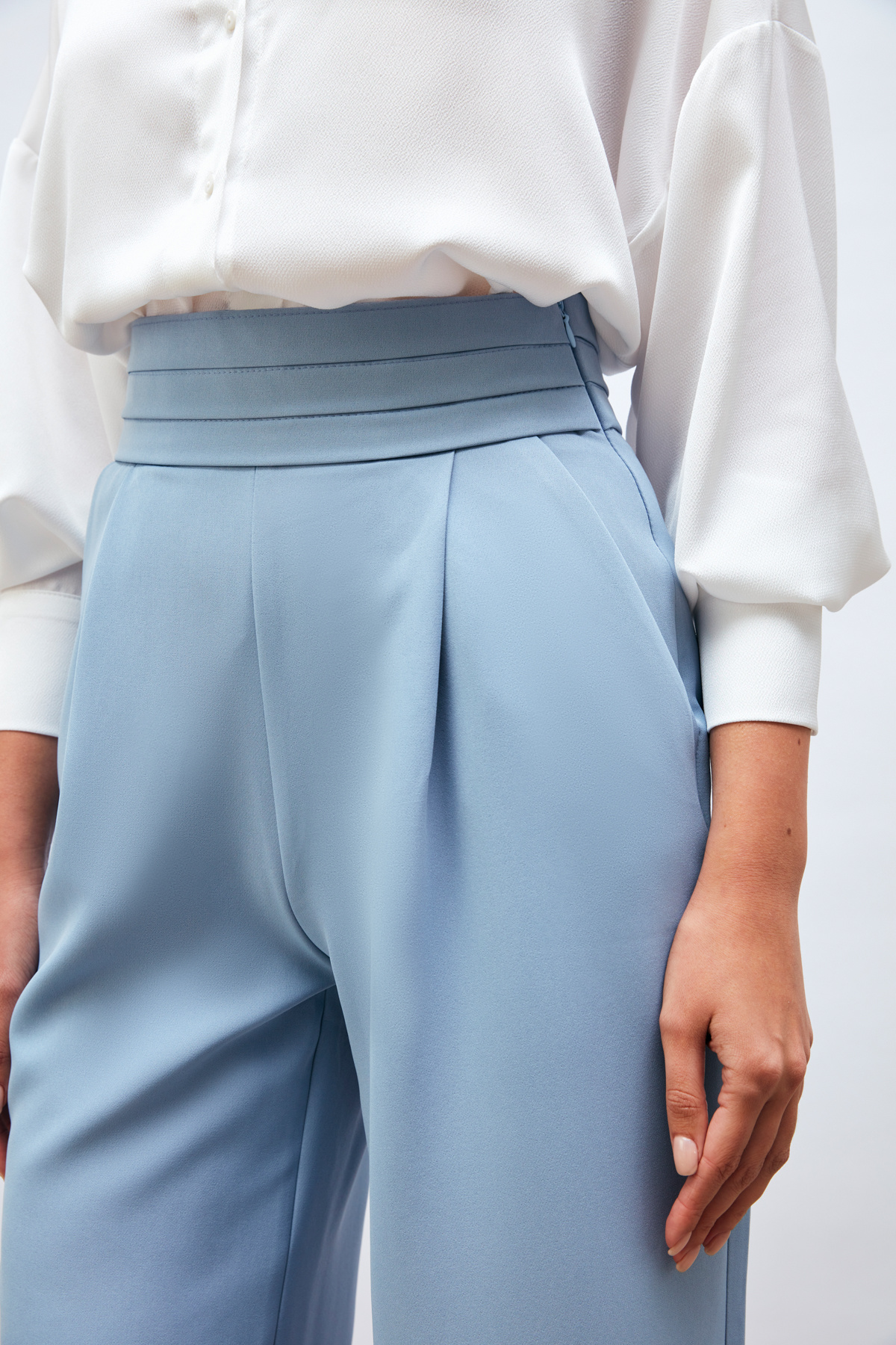 Bel Detaylı Cepli Pantolon - BEBE MAVİ