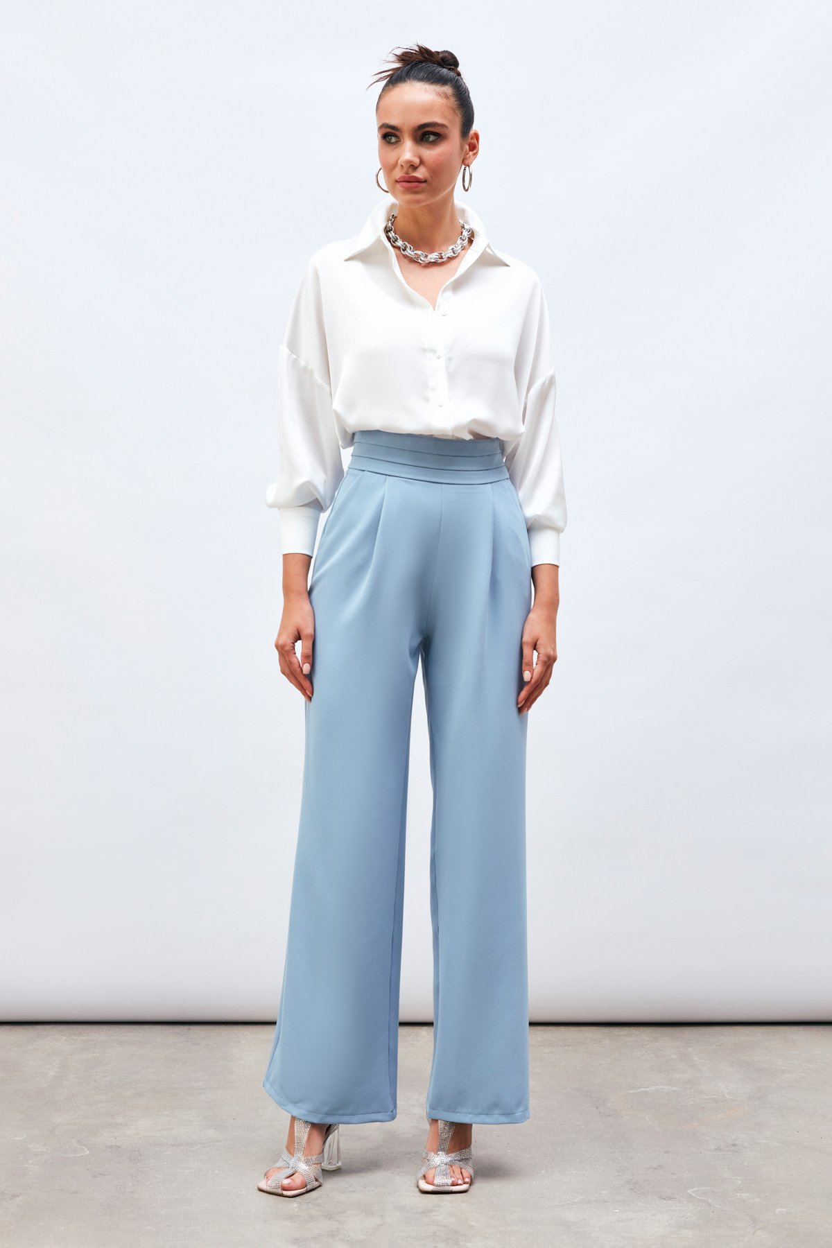 Bel Detaylı Cepli Pantolon - BEBE MAVİ