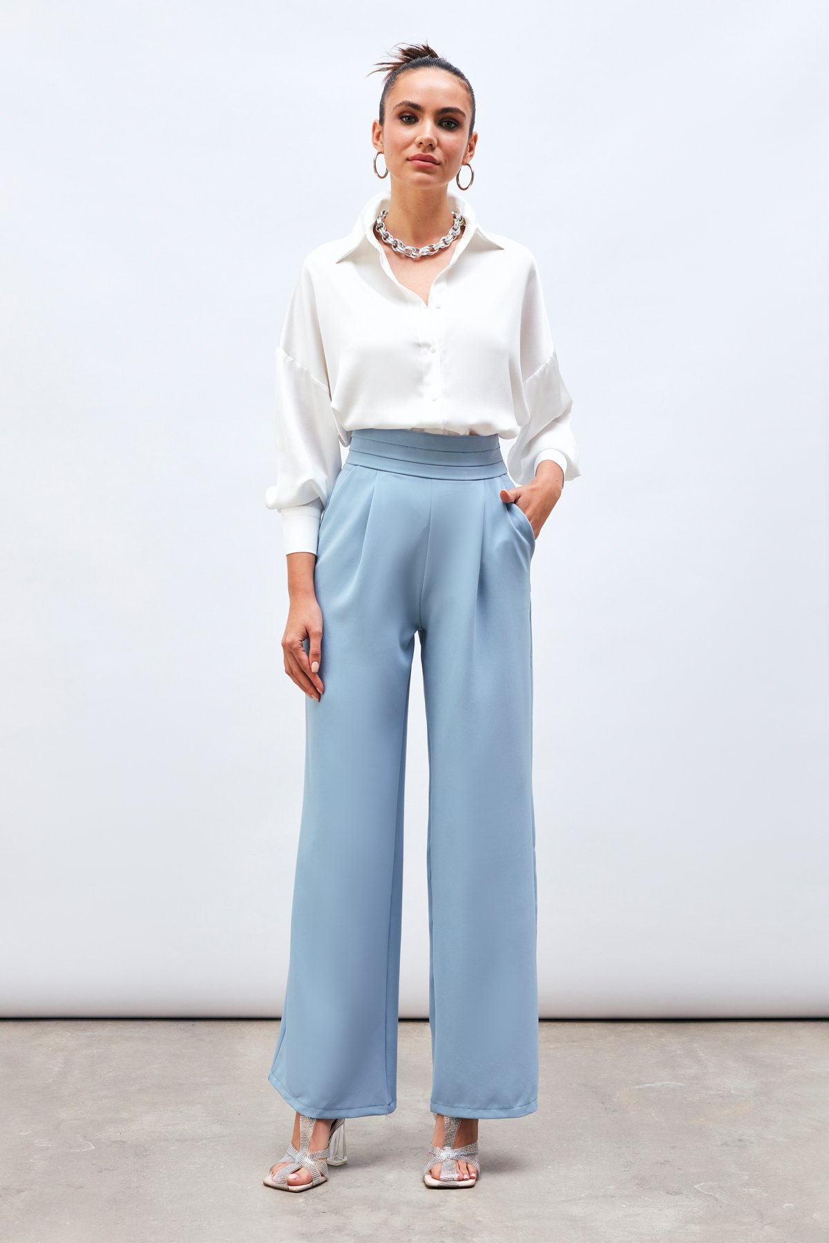 Bel Detaylı Cepli Pantolon - BEBE MAVİ