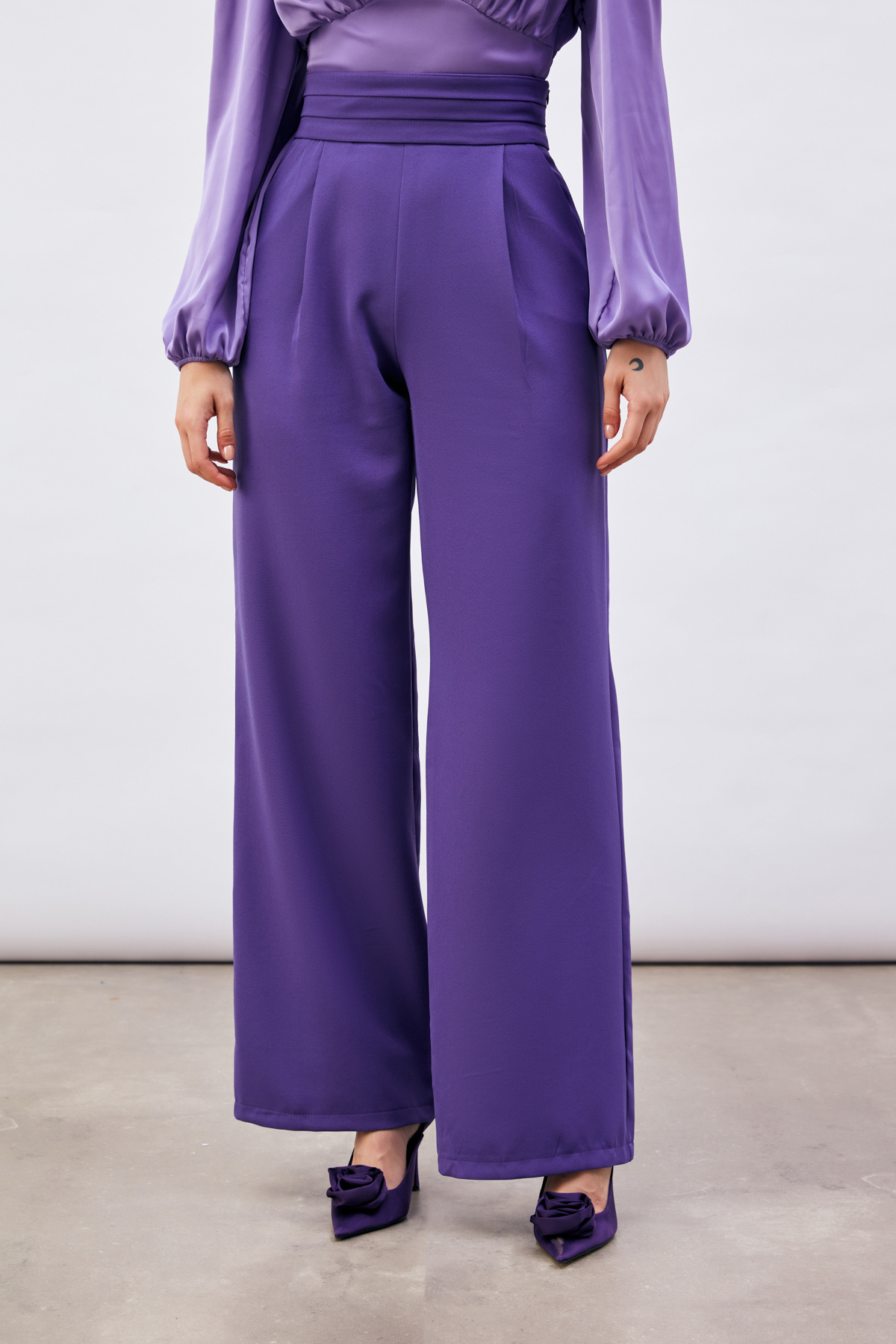 Bel Detaylı Cepli Pantolon - MOR