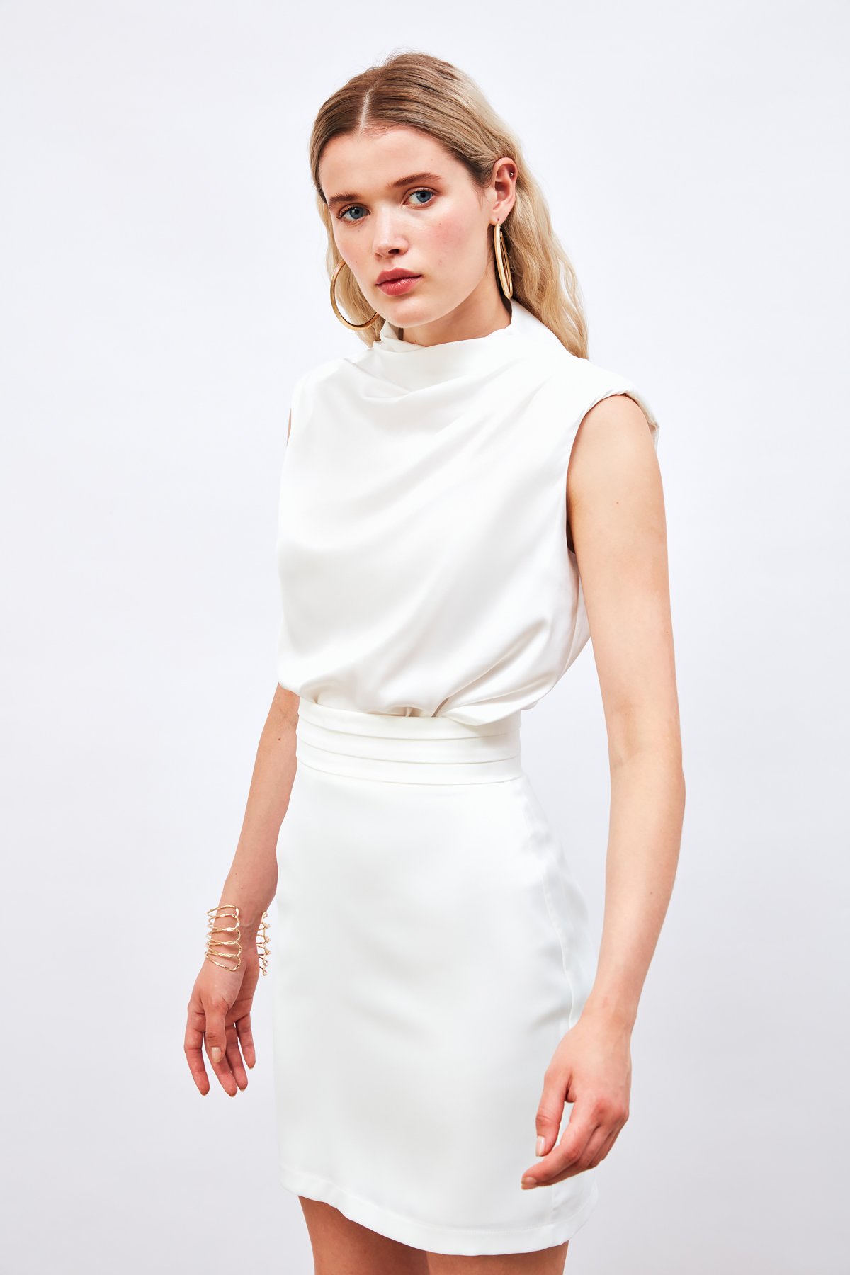 Bel Detaylı Mini Saten Etek - EKRU