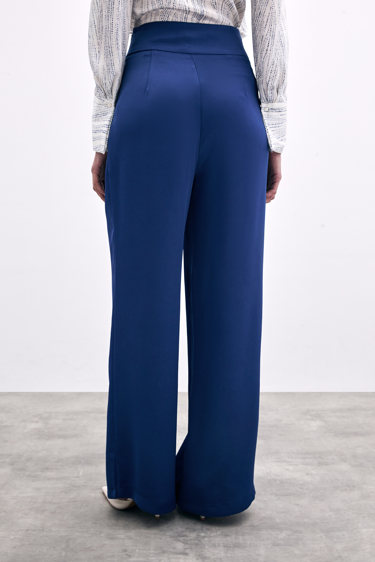 Bel Kemerli Saten Krep Pantolon - Lacivert