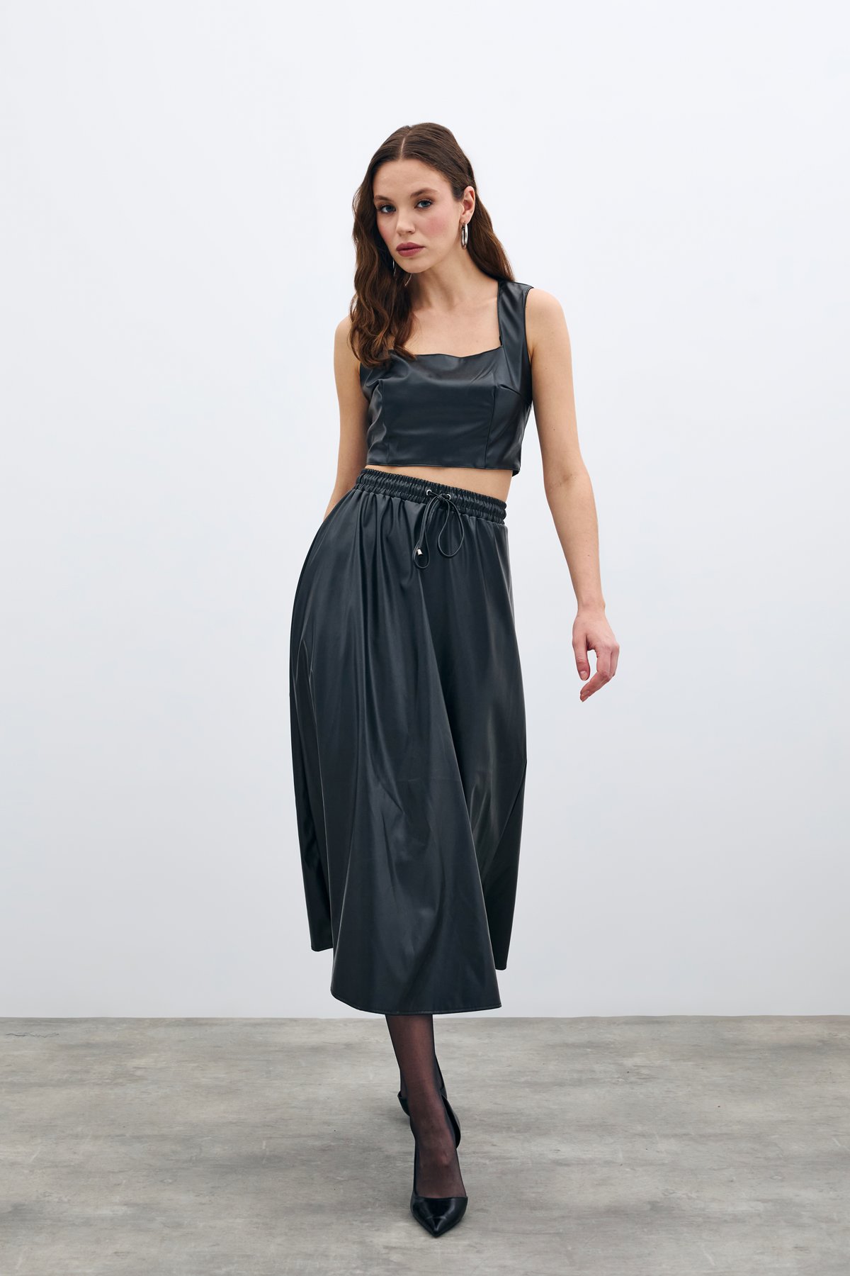 Bel Lastikli Deri Etek - Siyah
