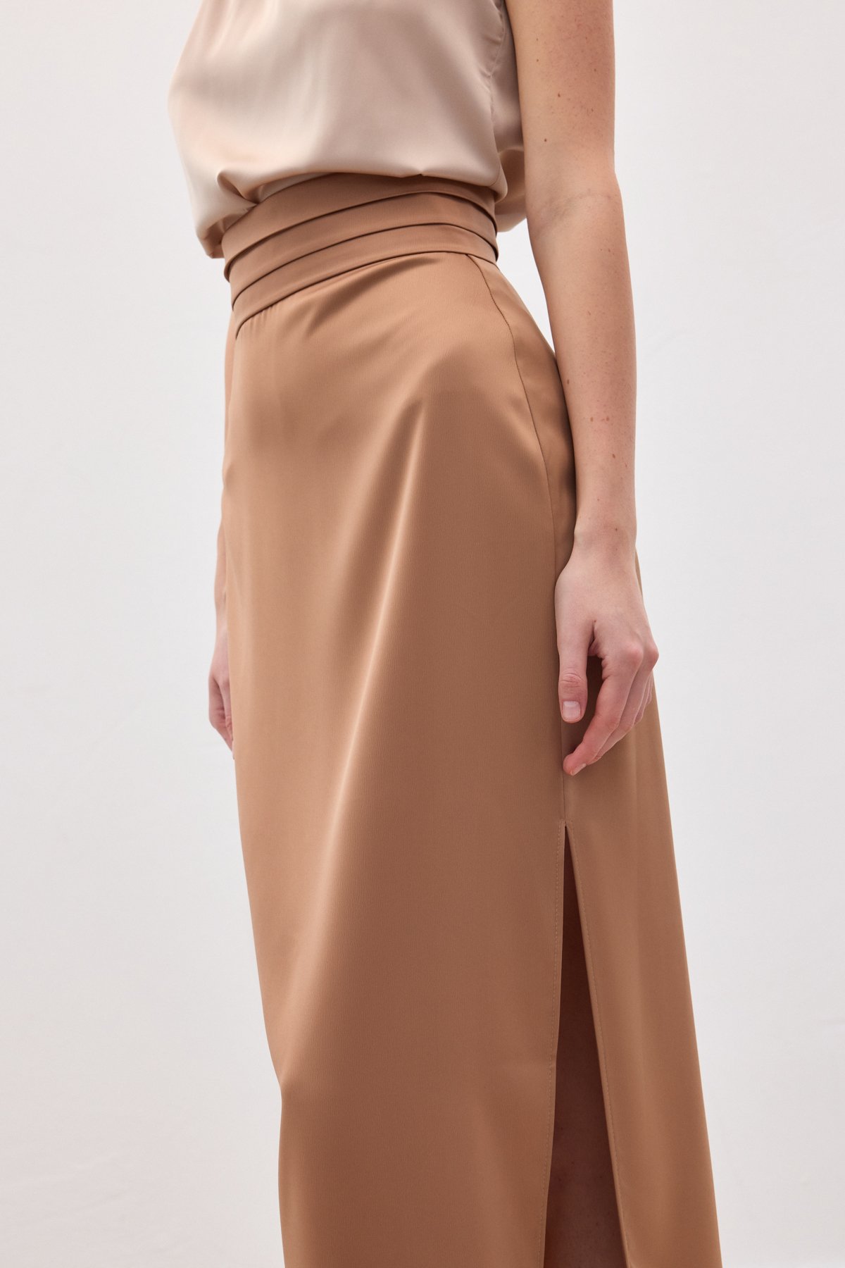 Bel Pile Detaylı Saten Etek - Camel