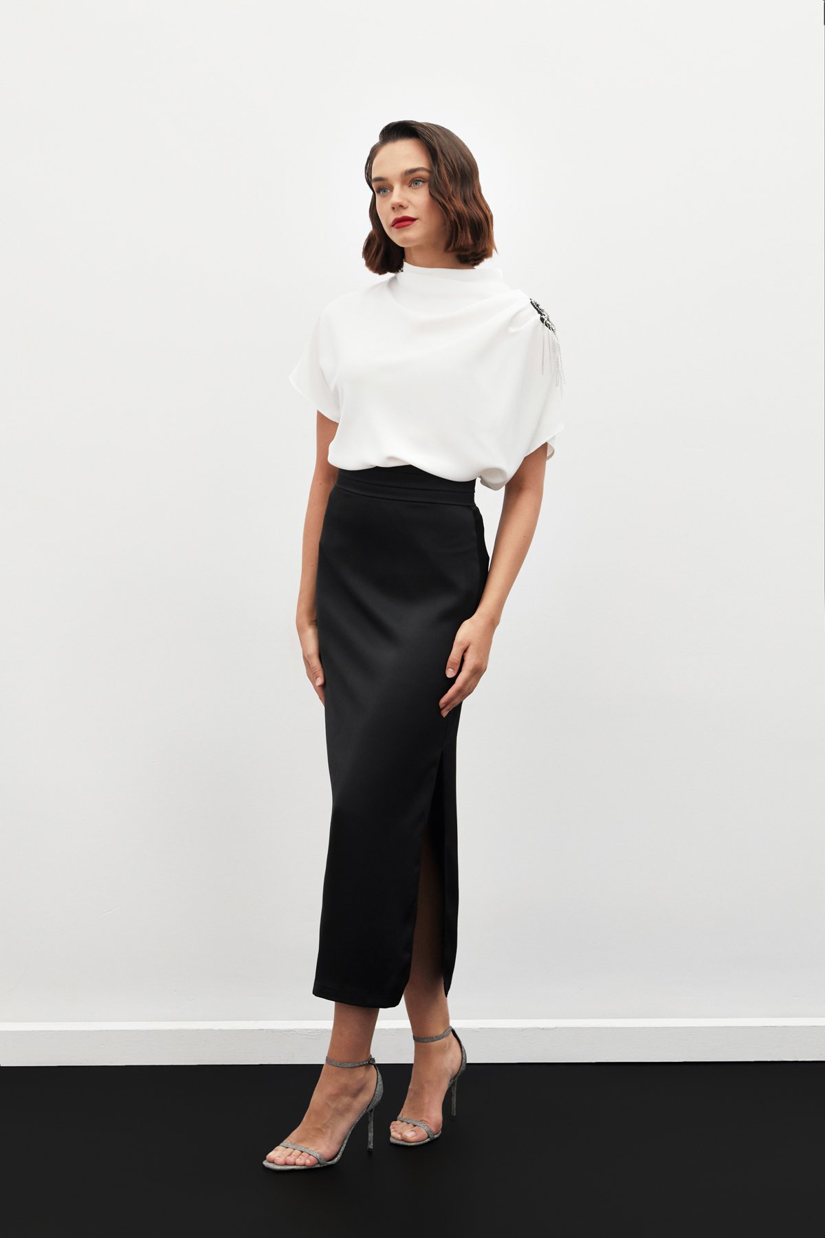 Bel Pile Detaylı Saten Etek - SİYAH