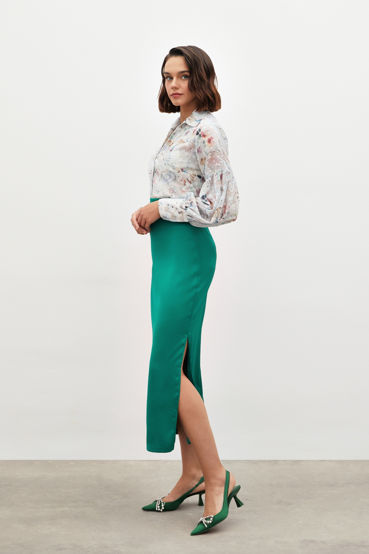 Bel Pile Detaylı Saten Etek - ZÜMRÜT