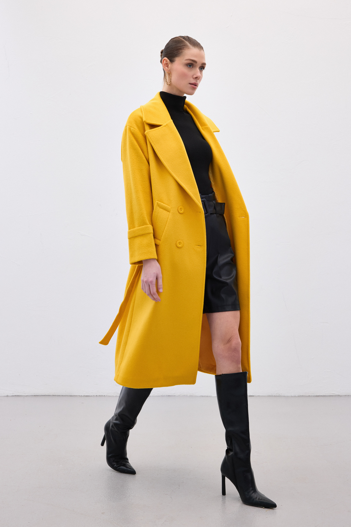 Beli Bağlamalı Uzun Kaban - Sarı