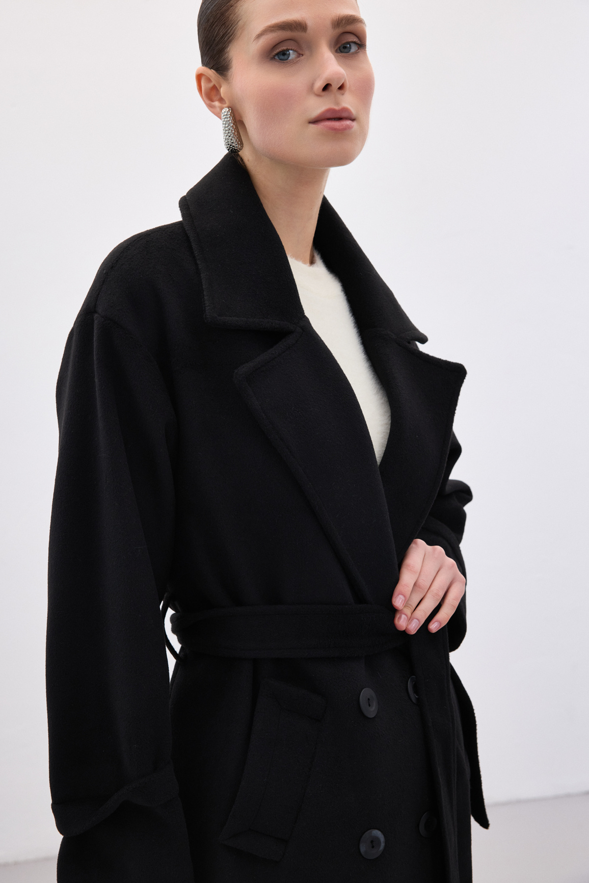 Beli Bağlamalı Uzun Kaban - Siyah