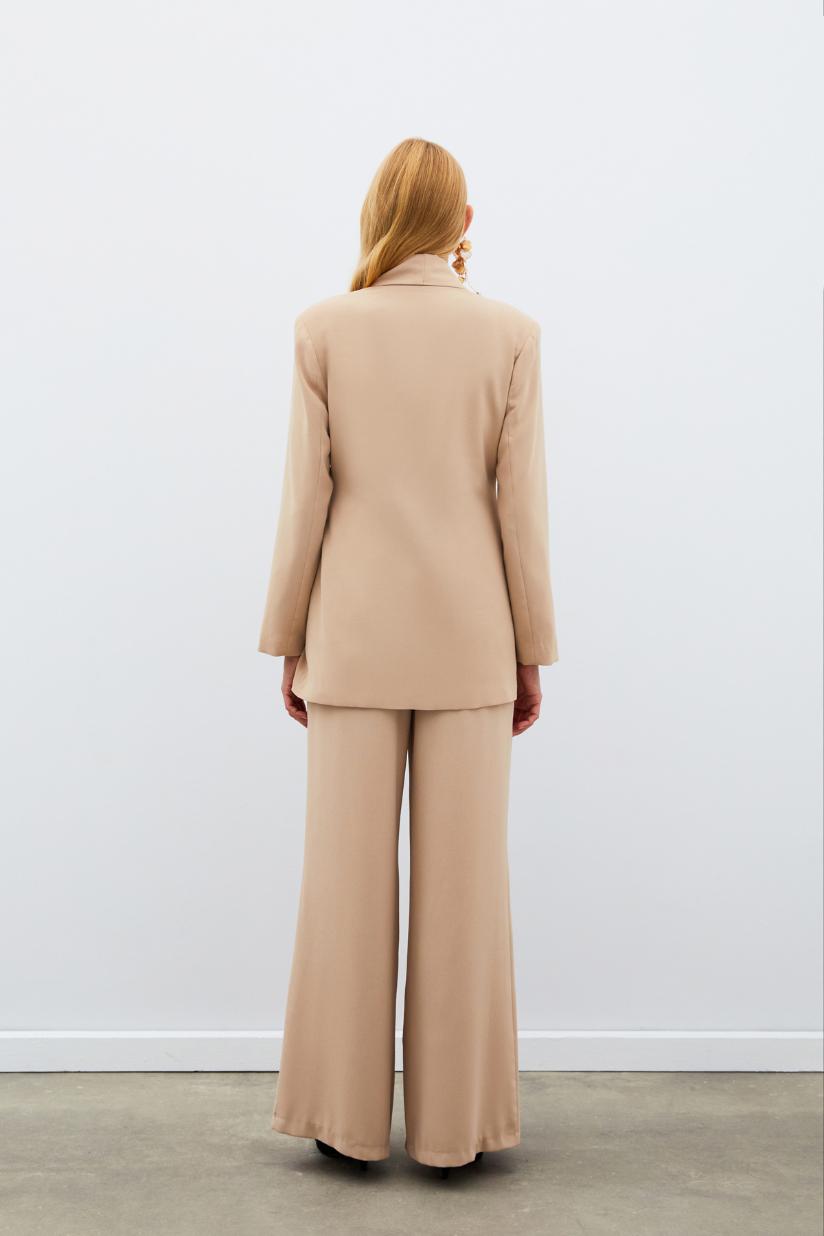 Beli Kuşaklı Uzun Ceket - BEJ