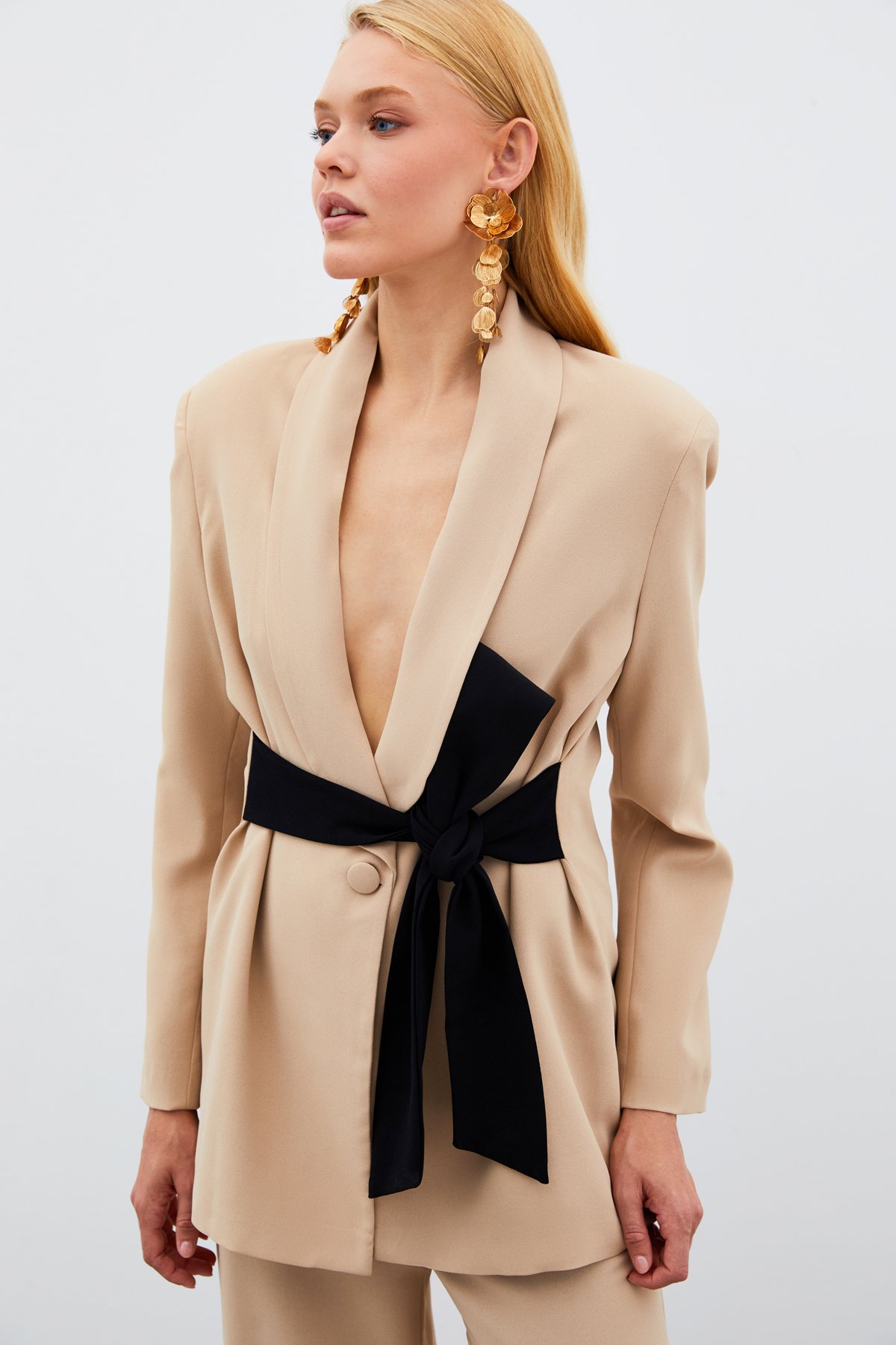 Beli Kuşaklı Uzun Ceket - BEJ