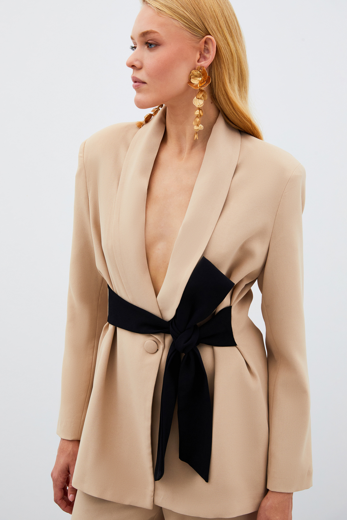 Beli Kuşaklı Uzun Ceket - BEJ