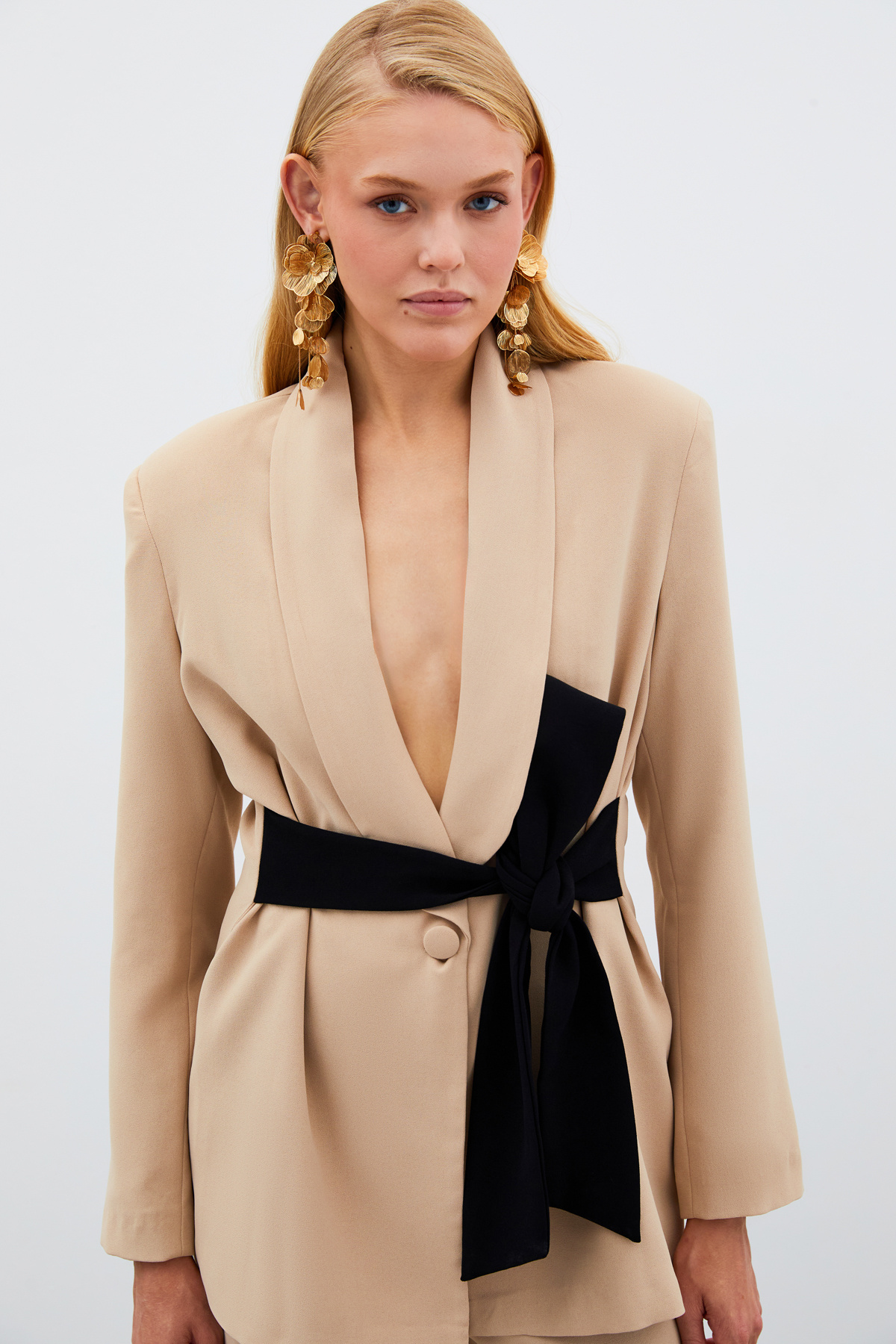 Beli Kuşaklı Uzun Ceket - BEJ