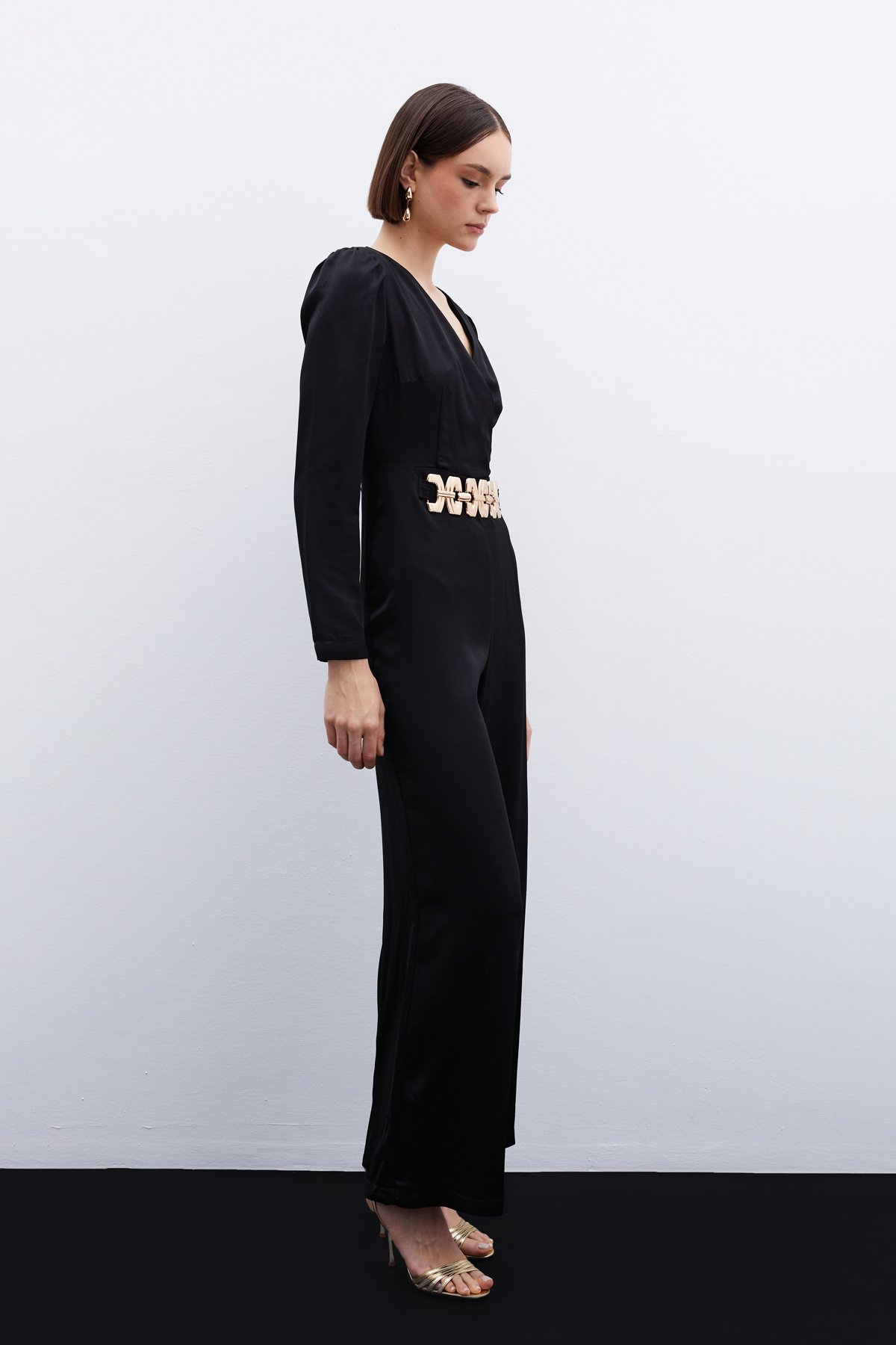 Birleşik Kemerli Saten Tulum - Siyah