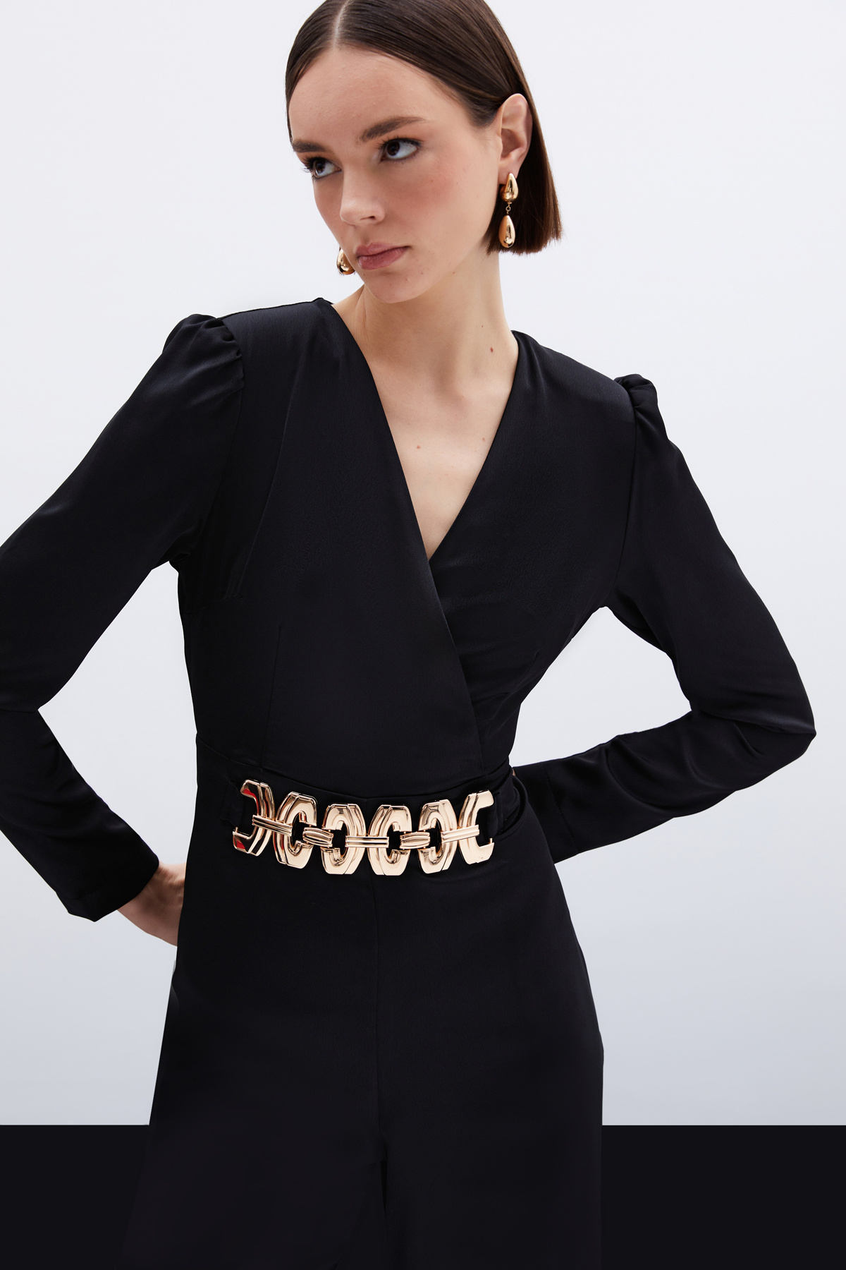 Birleşik Kemerli Saten Tulum - Siyah