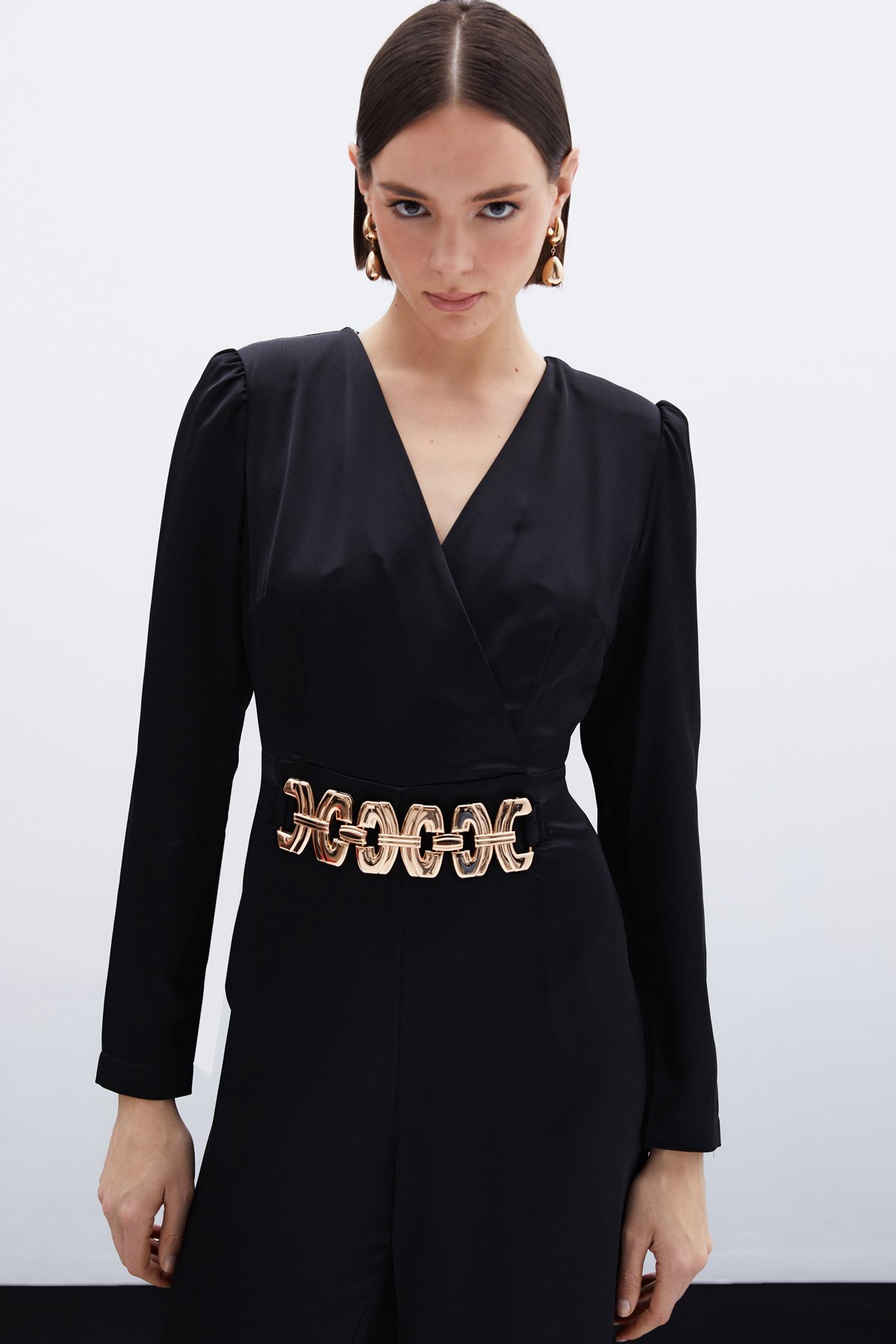 Birleşik Kemerli Saten Tulum - Siyah