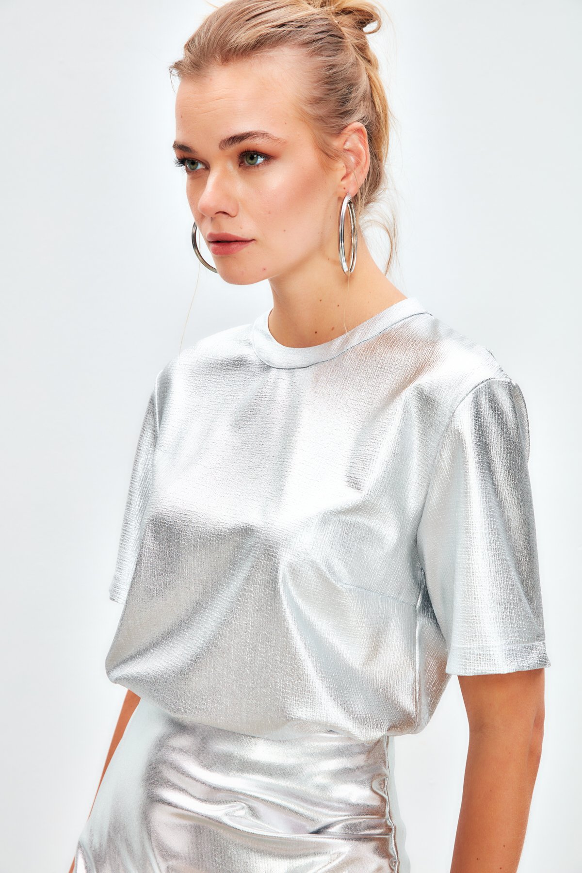 Bisiklet Yaka Salaş Bluz - GÜMÜŞ
