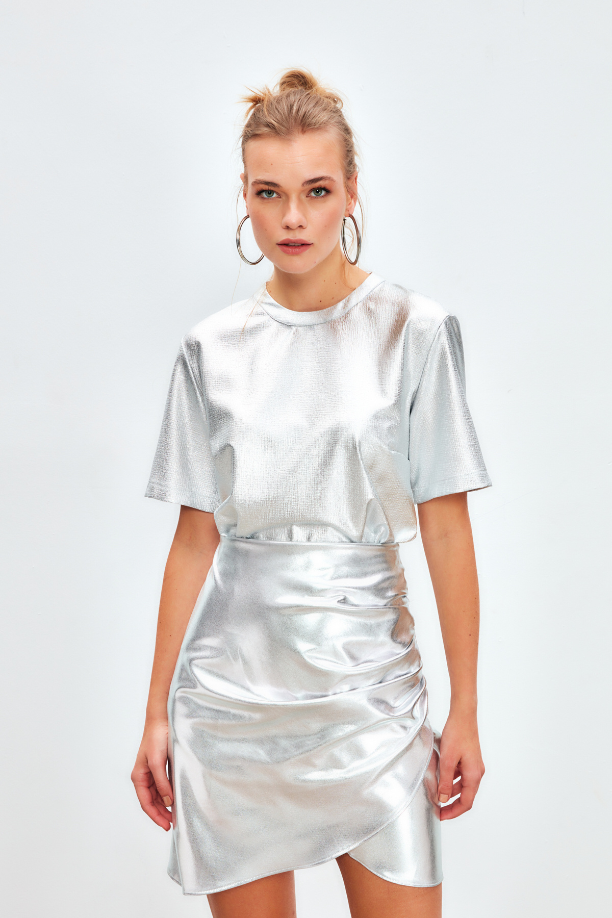 Bisiklet Yaka Salaş Bluz - GÜMÜŞ