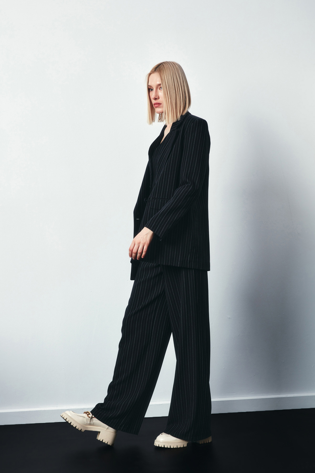 Bol Paça Çizgili Pantolon - SİYAH