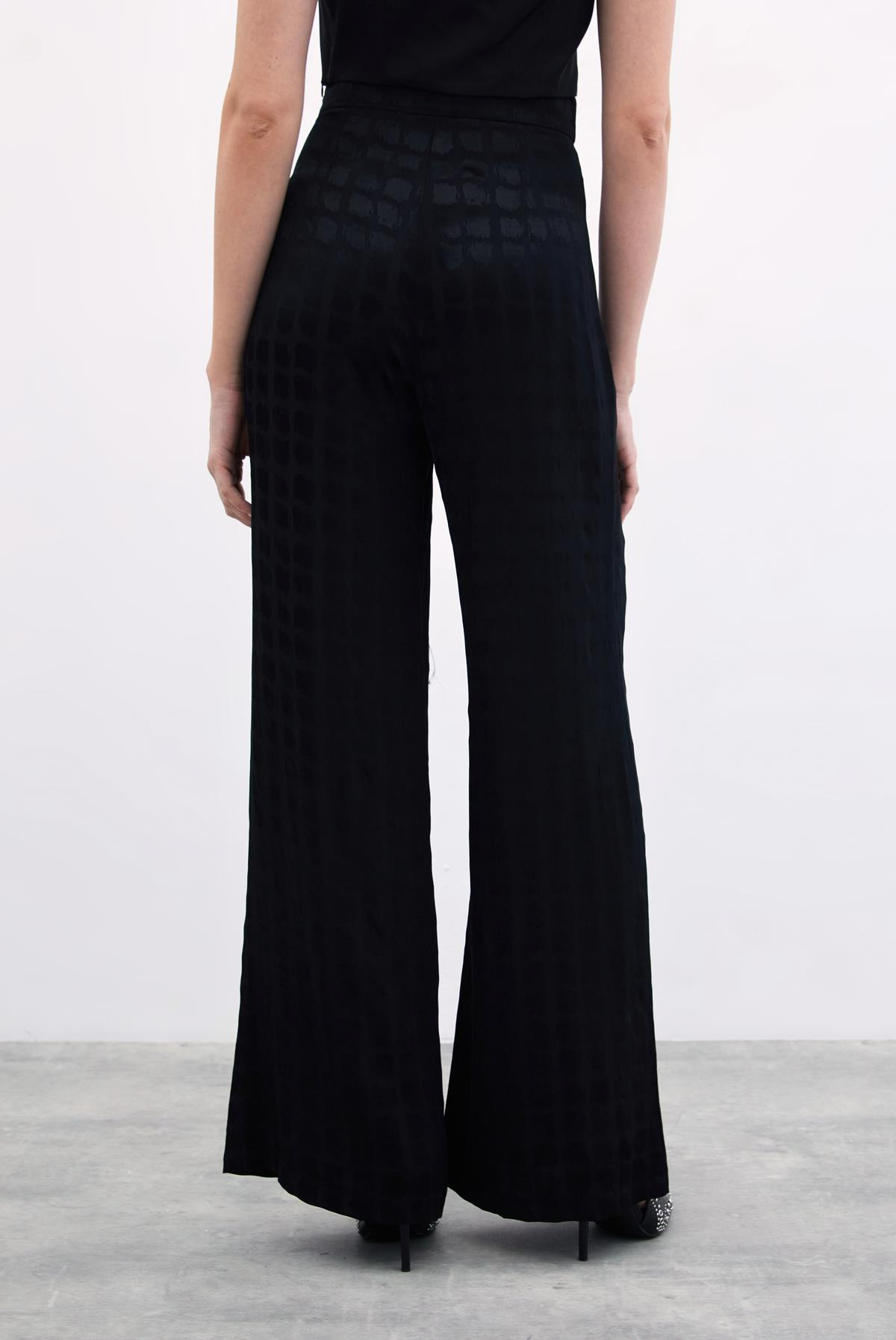 Bol Paça Pantolon - Siyah