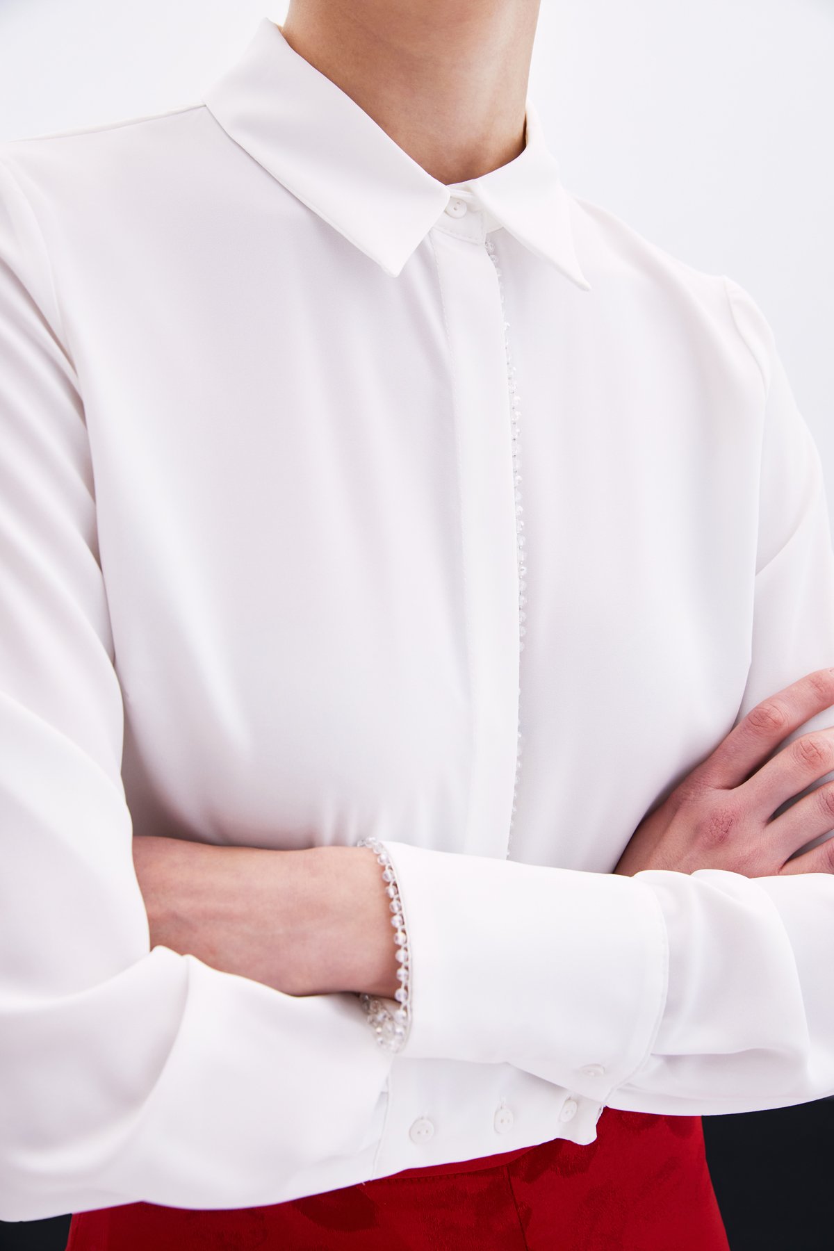 Boncuk Aksesuarlı Gömlek - Ekru