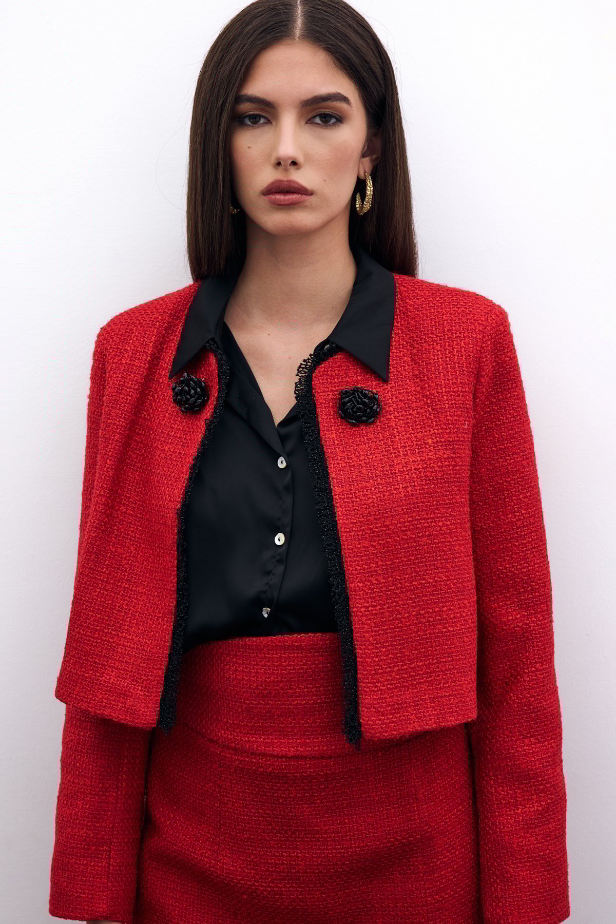 Boncuk Aksesuarlı Kısa Ceket - Kırmızı