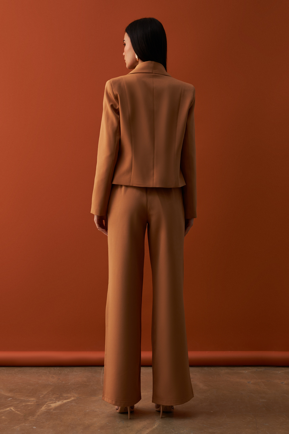 Broş Detaylı Kısa Ceket - CAMEL