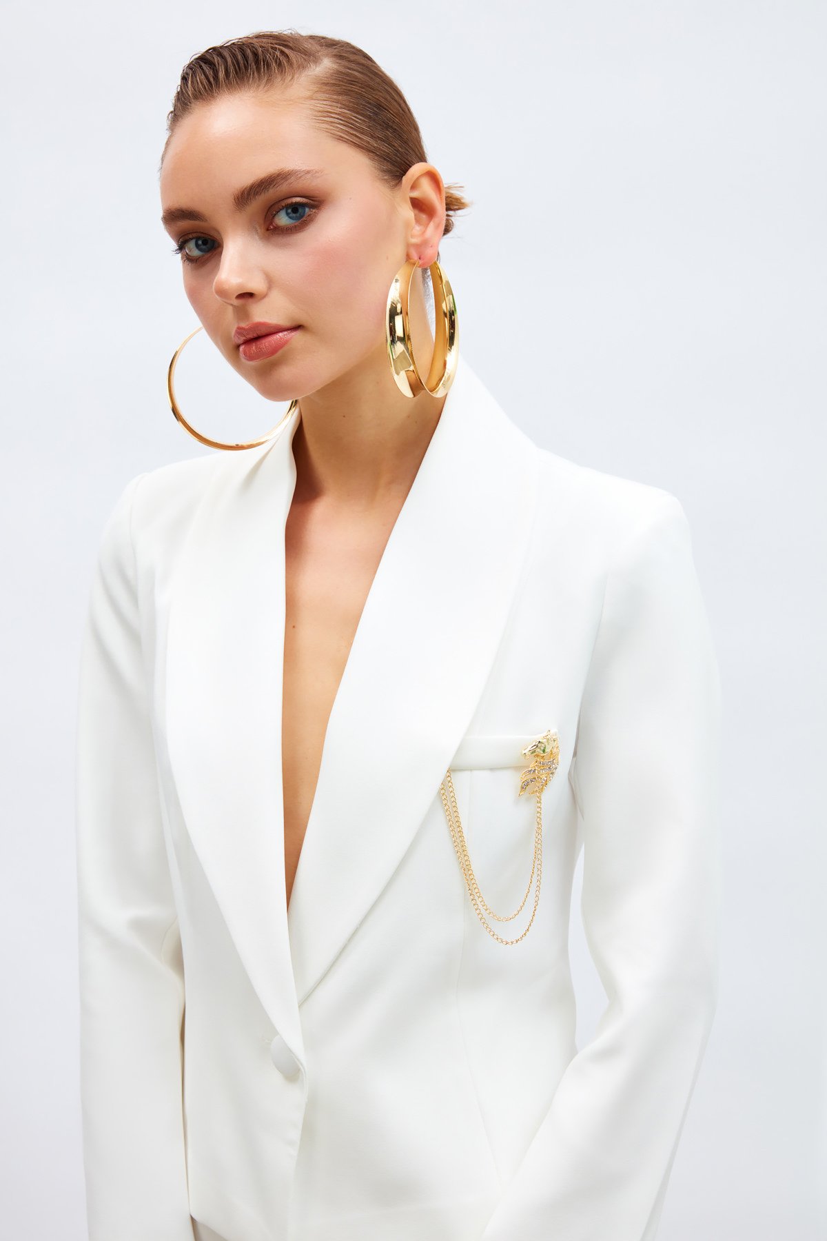 Broş Detaylı Kısa Ceket - EKRU