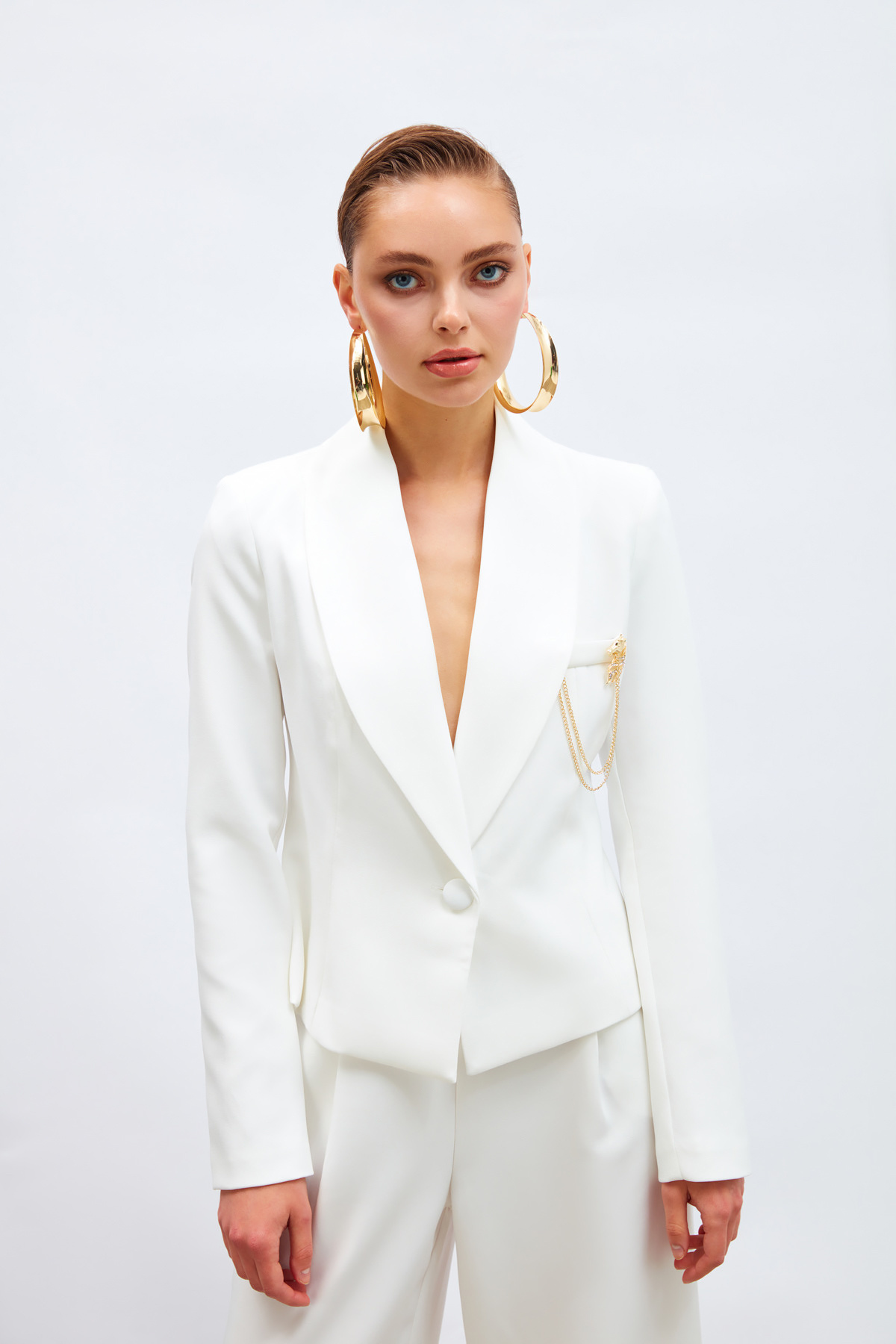 Broş Detaylı Kısa Ceket - EKRU