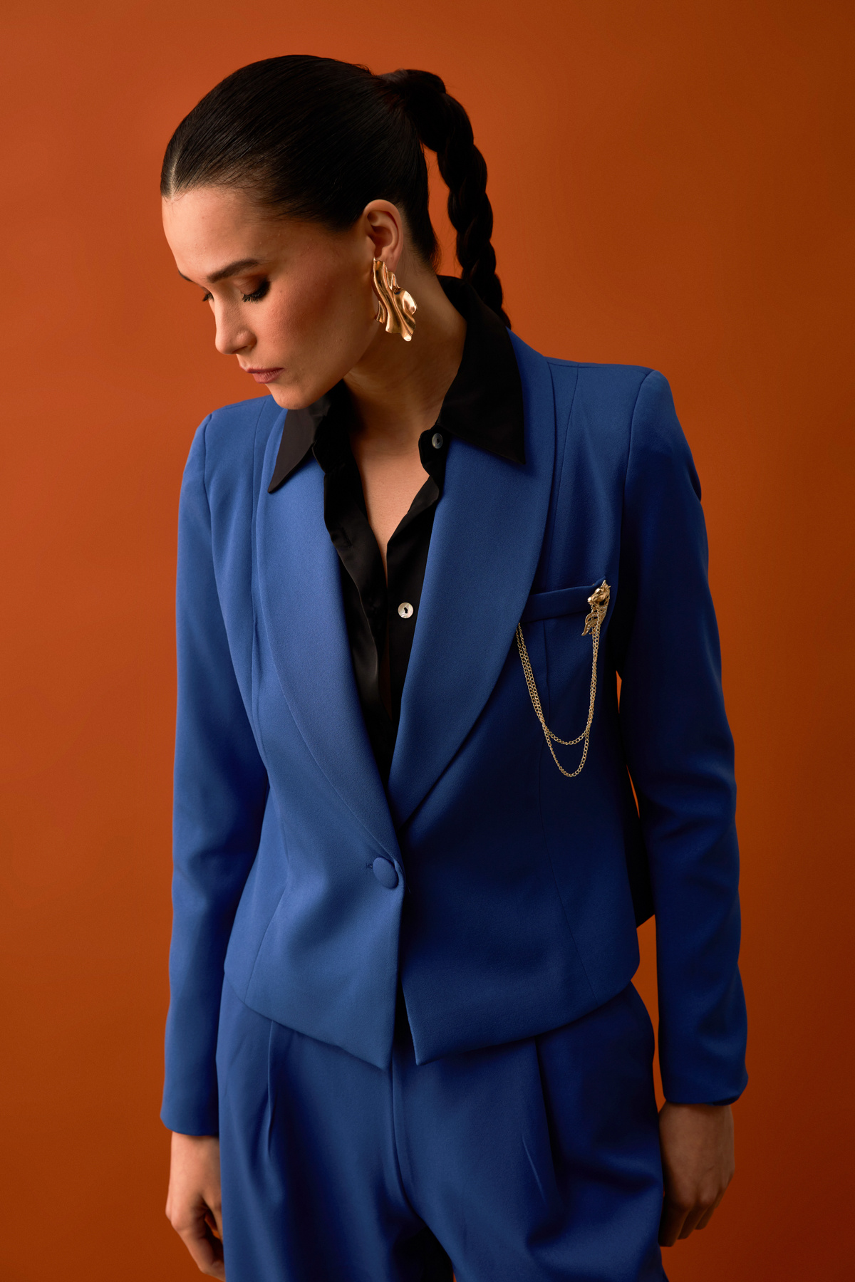 Broş Detaylı Kısa Ceket - İNDİGO