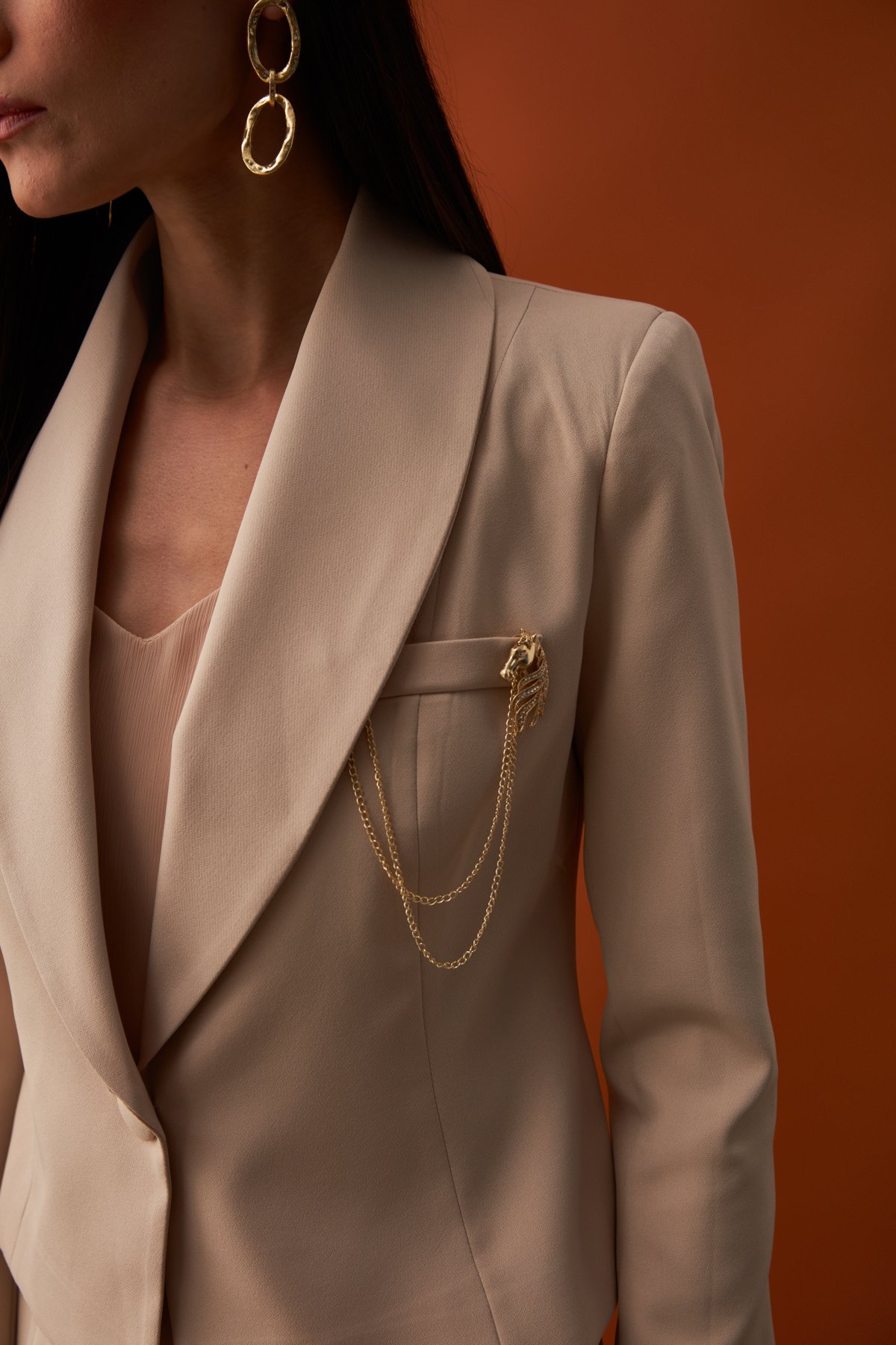 Broş Detaylı Kısa Ceket - TAŞ